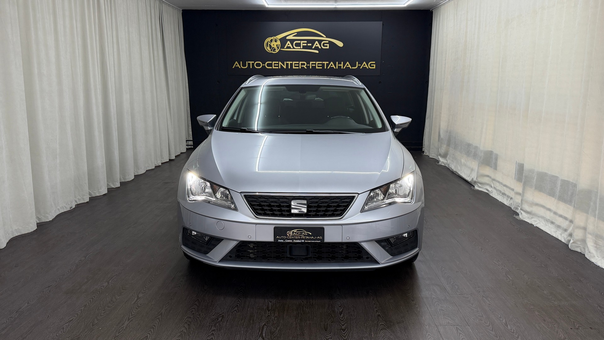 SEAT Leon ST 1.6 TDI CR Style DSG-image-1