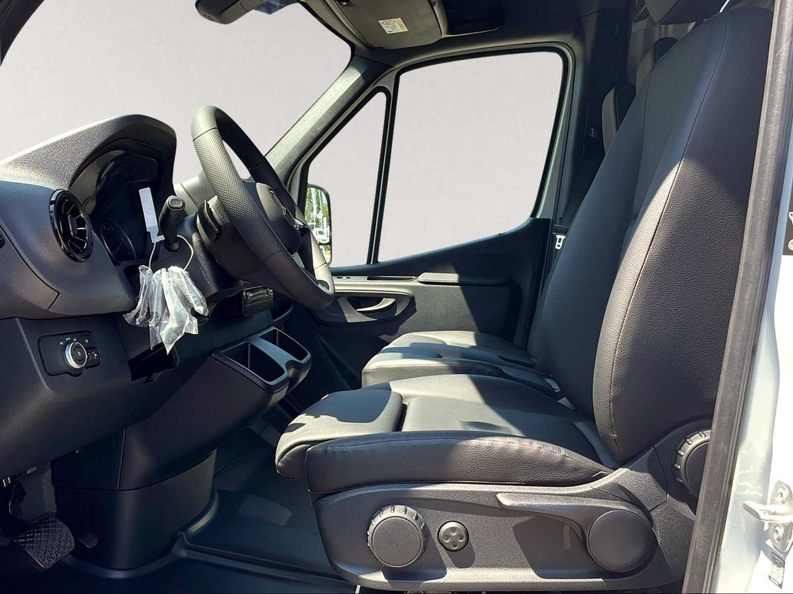 MERCEDES-BENZ Sprinter 317 CDI Lang 9G-TRONIC-image-4