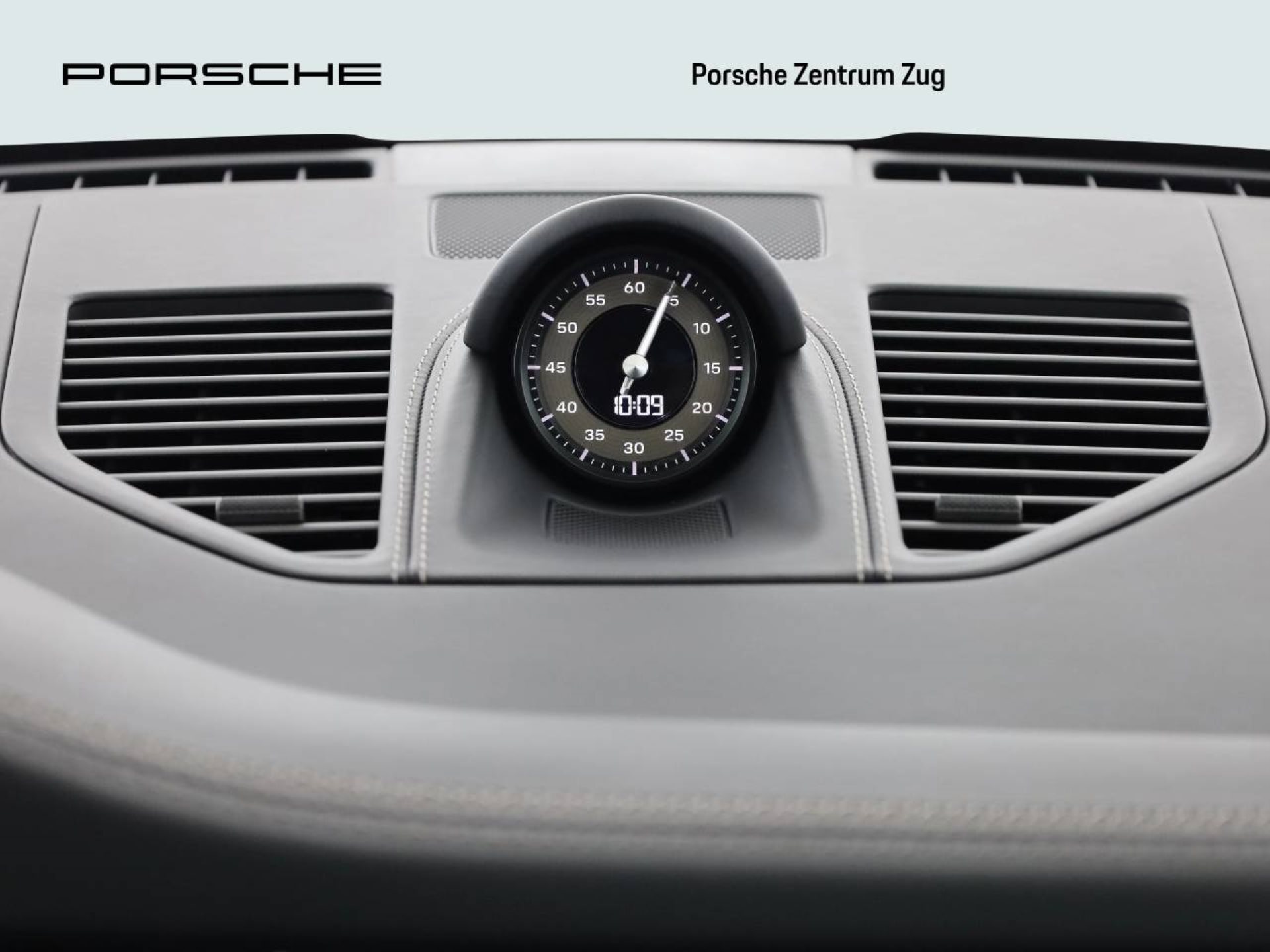 PORSCHE 911 Turbo S Cabriolet-image-18