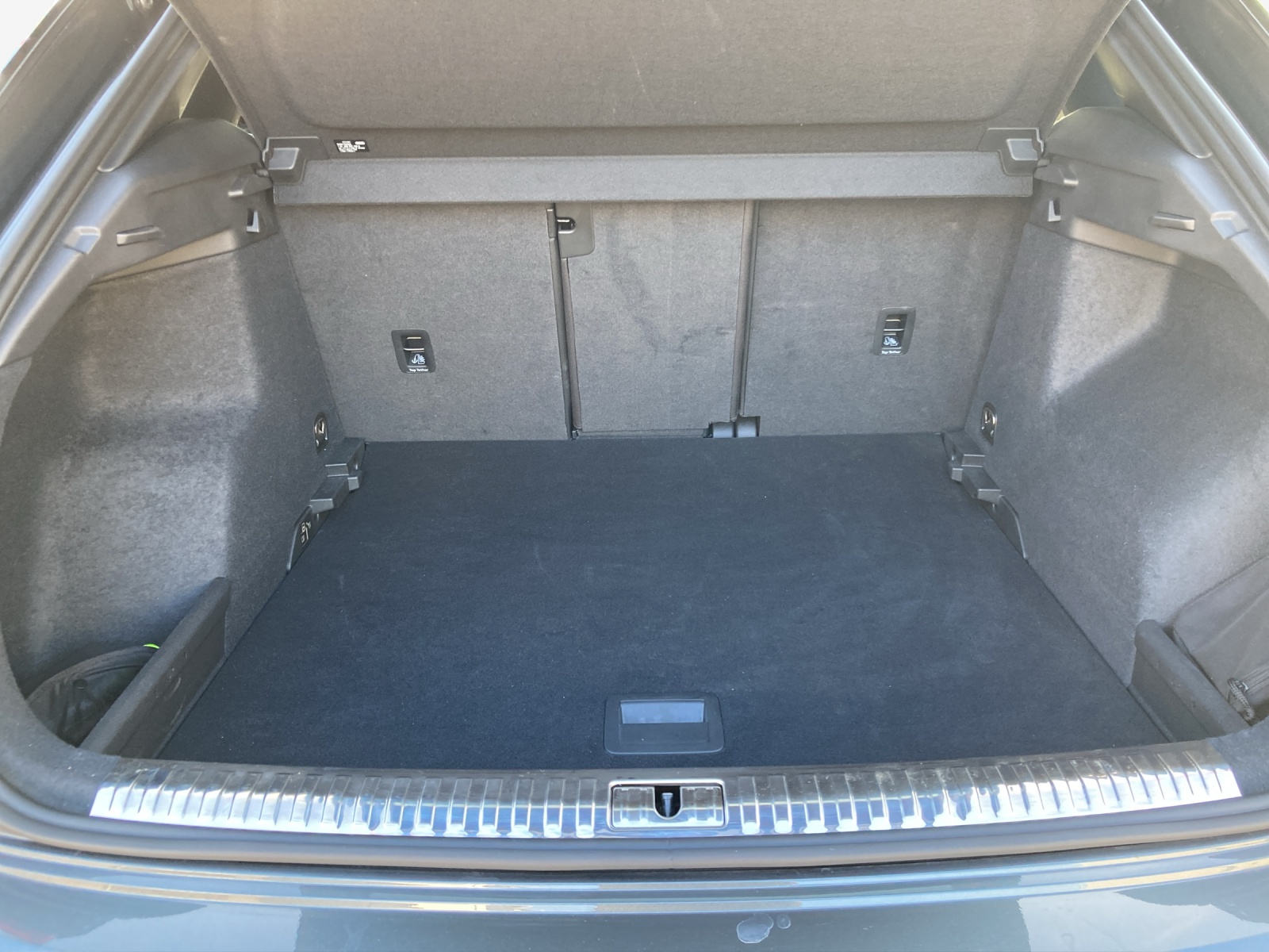 AUDI Q3 35 TFSI S line Attraction S-tronic-image-12