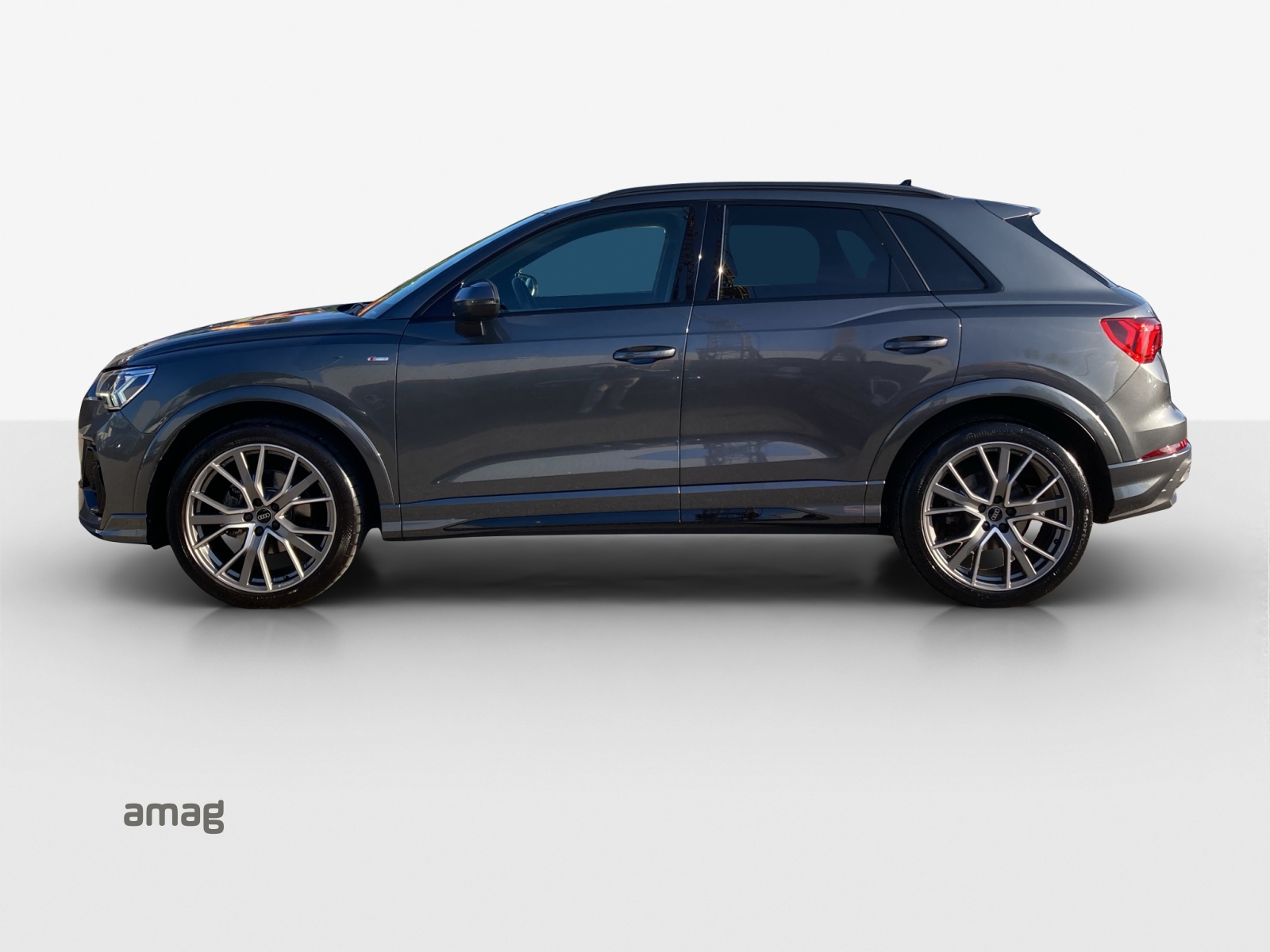 AUDI Q3 35 TFSI S line Attraction S-tronic-image-1