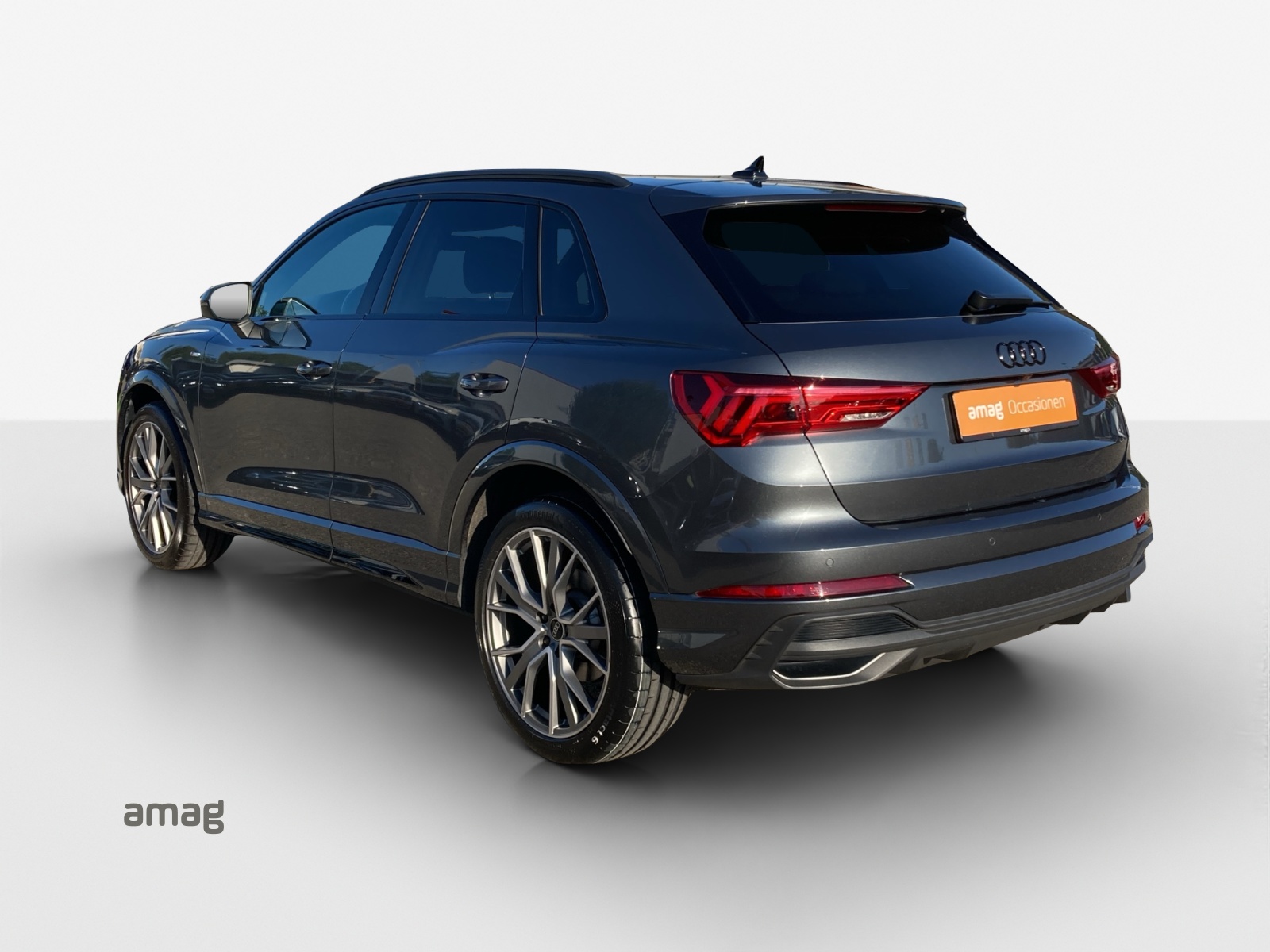 AUDI Q3 35 TFSI S line Attraction S-tronic-image-2