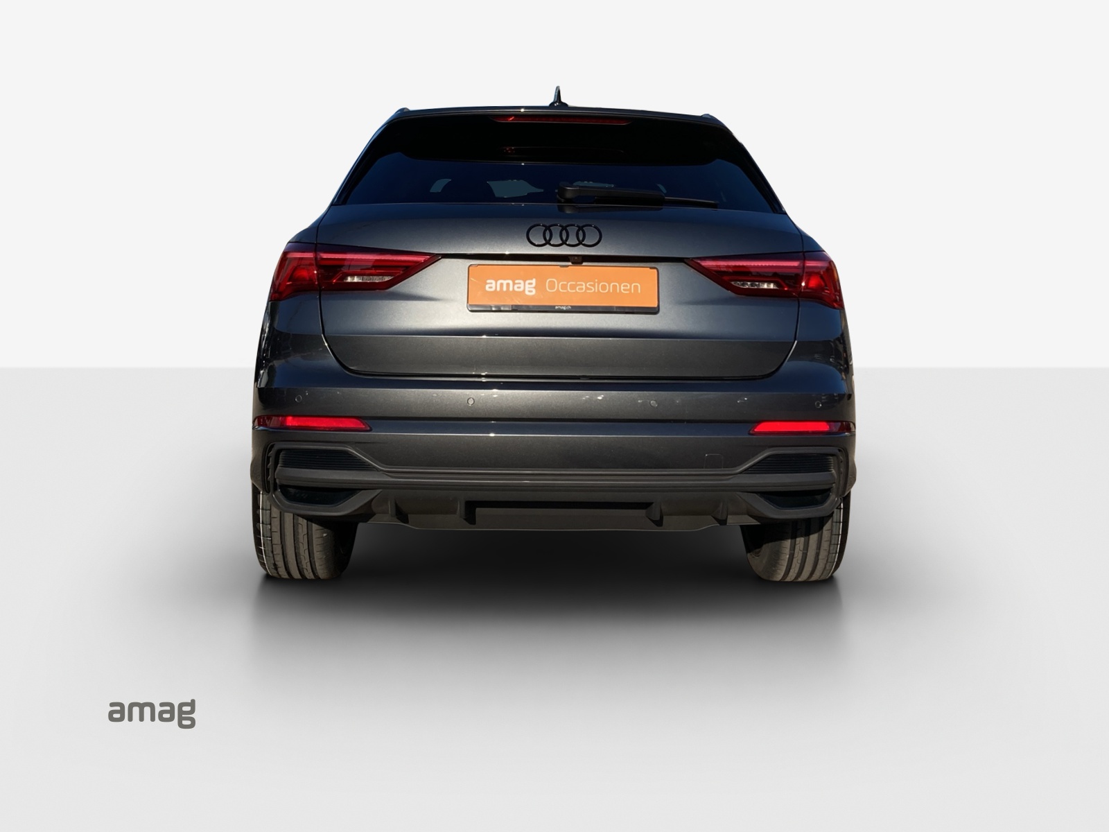 AUDI Q3 35 TFSI S line Attraction S-tronic-image-3
