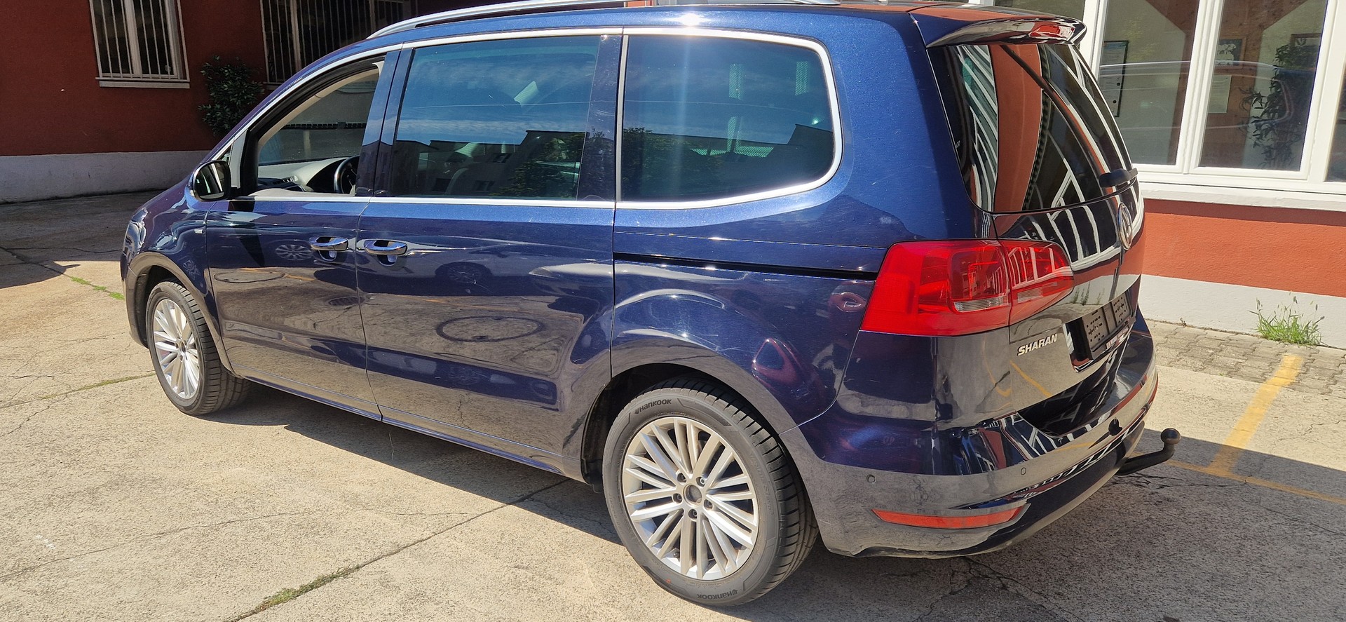 VW Sharan 2.0 TDI BlueMotion Technology Cup DSG-image-4