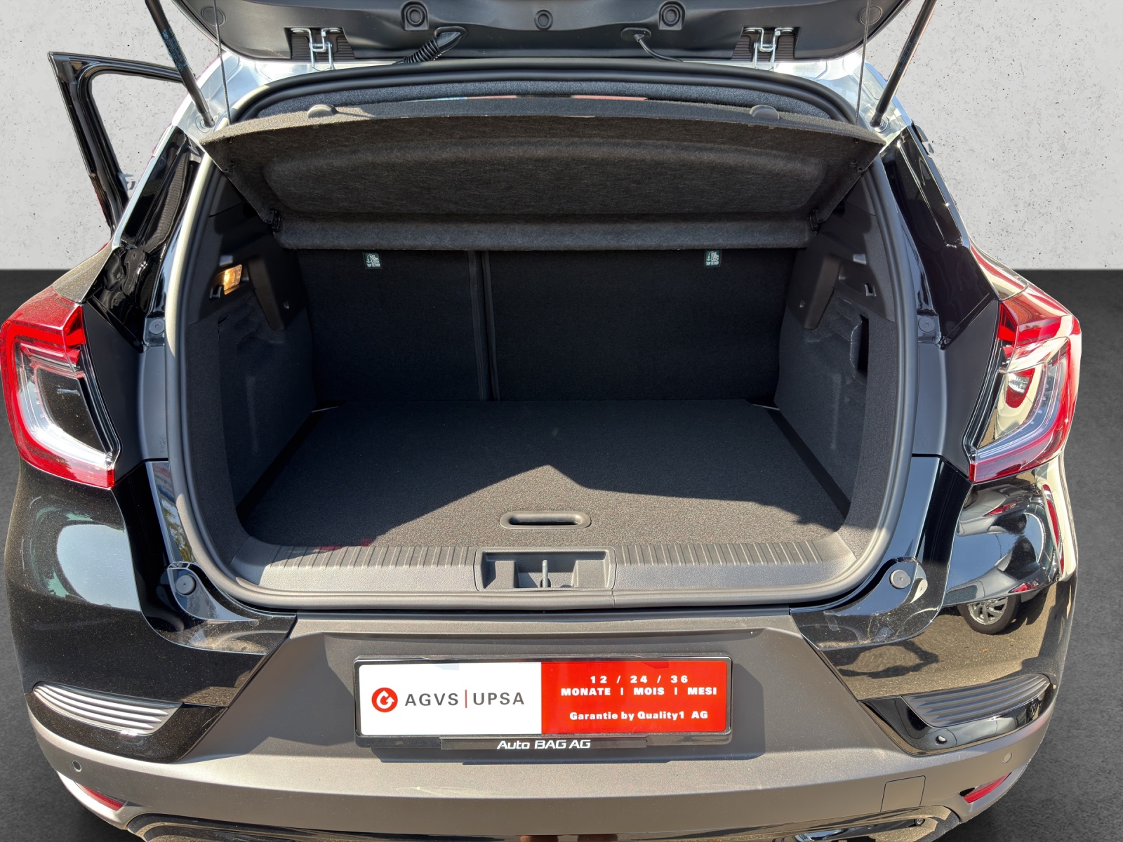 MITSUBISHI ASX 1.8 HEV Sport-image-12
