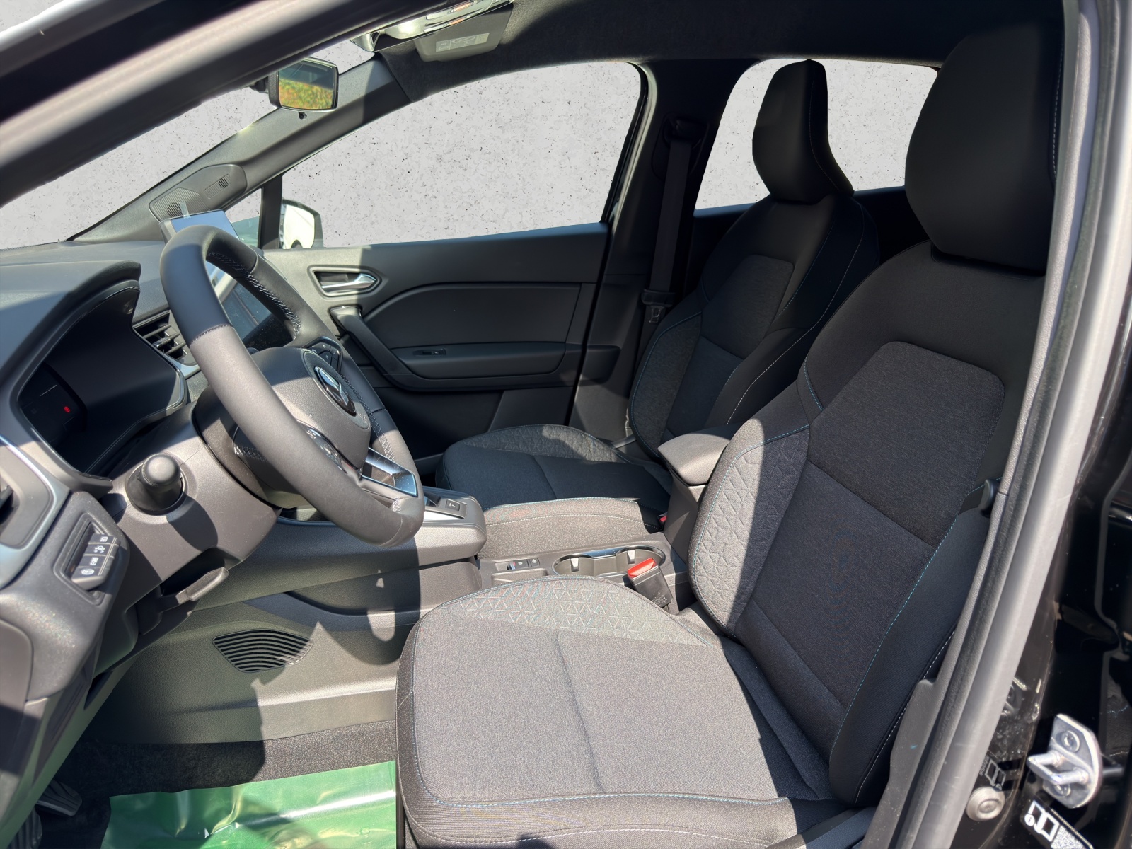 MITSUBISHI ASX 1.8 HEV Sport-image-8
