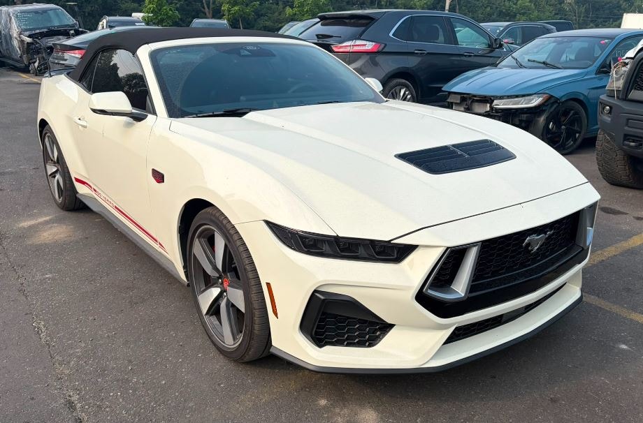 FORD Mustang GT 5.0 60th Anniversary-image-0