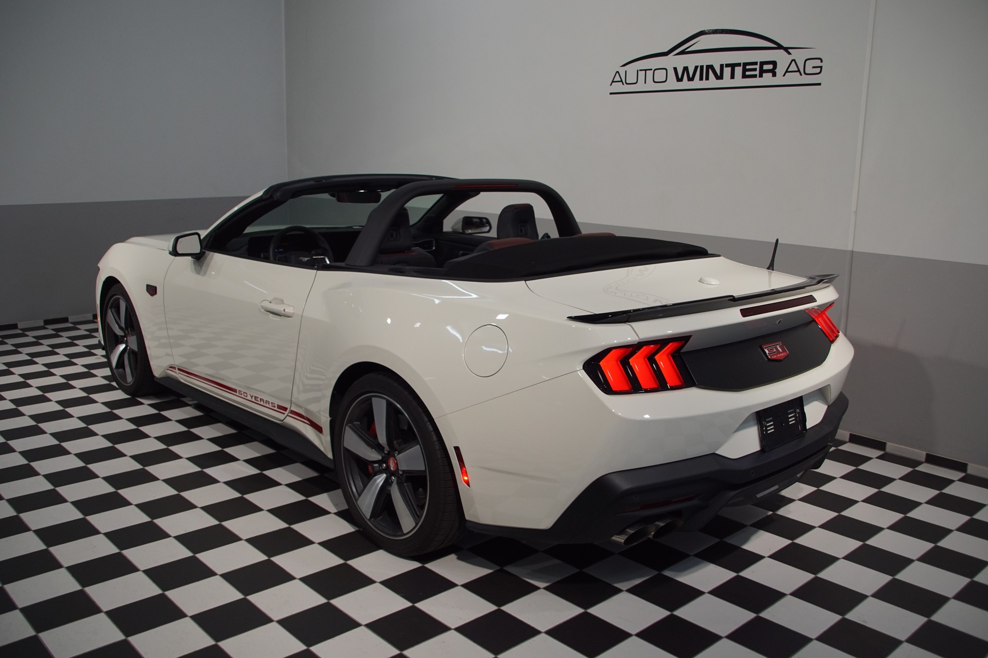FORD Mustang GT 5.0 60th Anniversary-image-8
