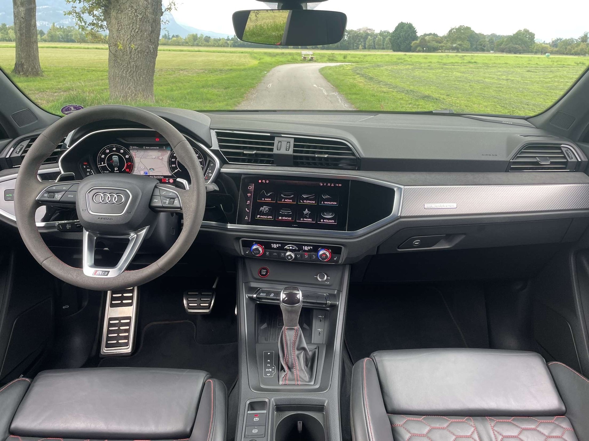 AUDI RS Q3 Sportback quattro S tronic-image-8