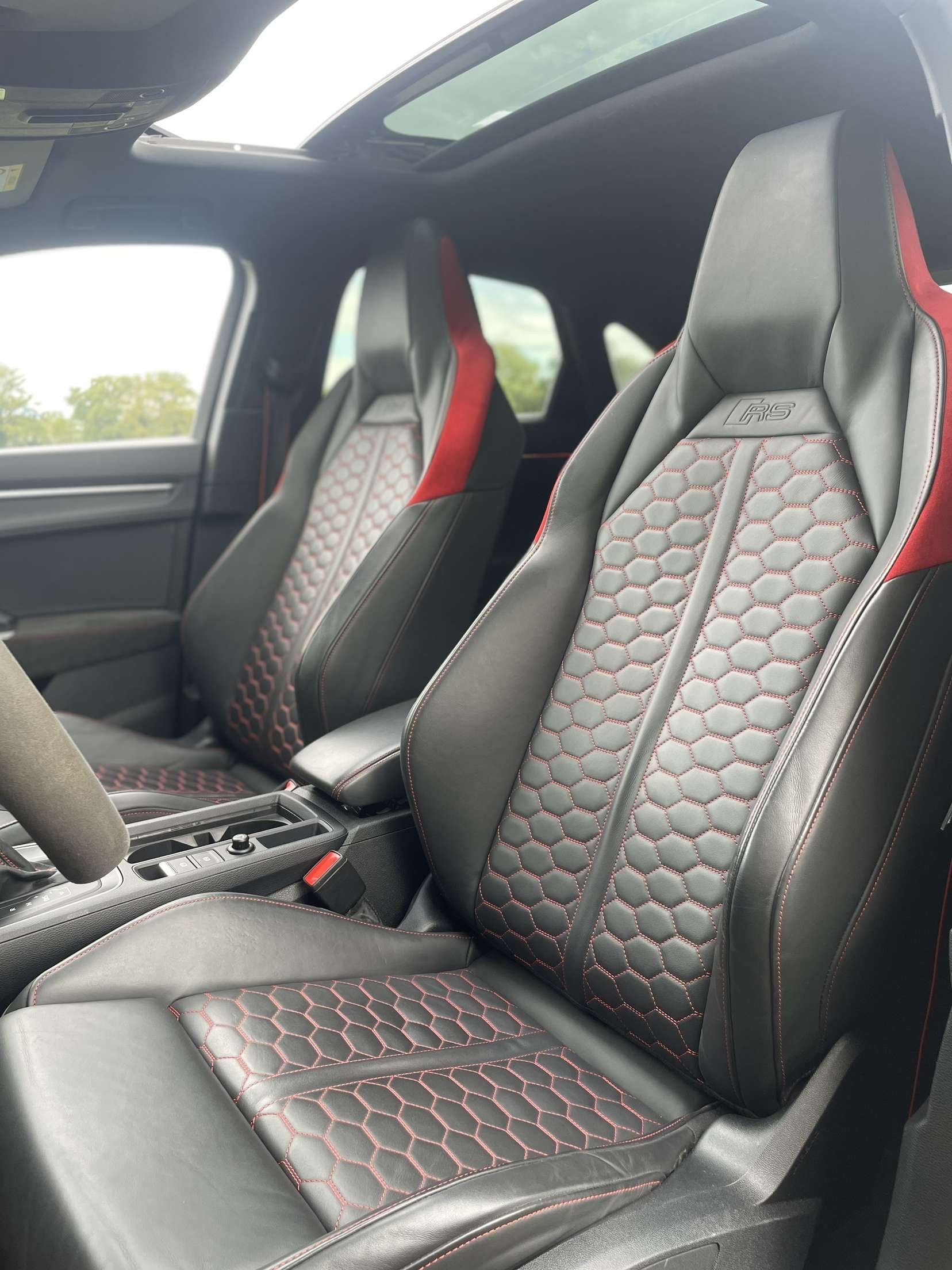 AUDI RS Q3 Sportback quattro S tronic-image-6