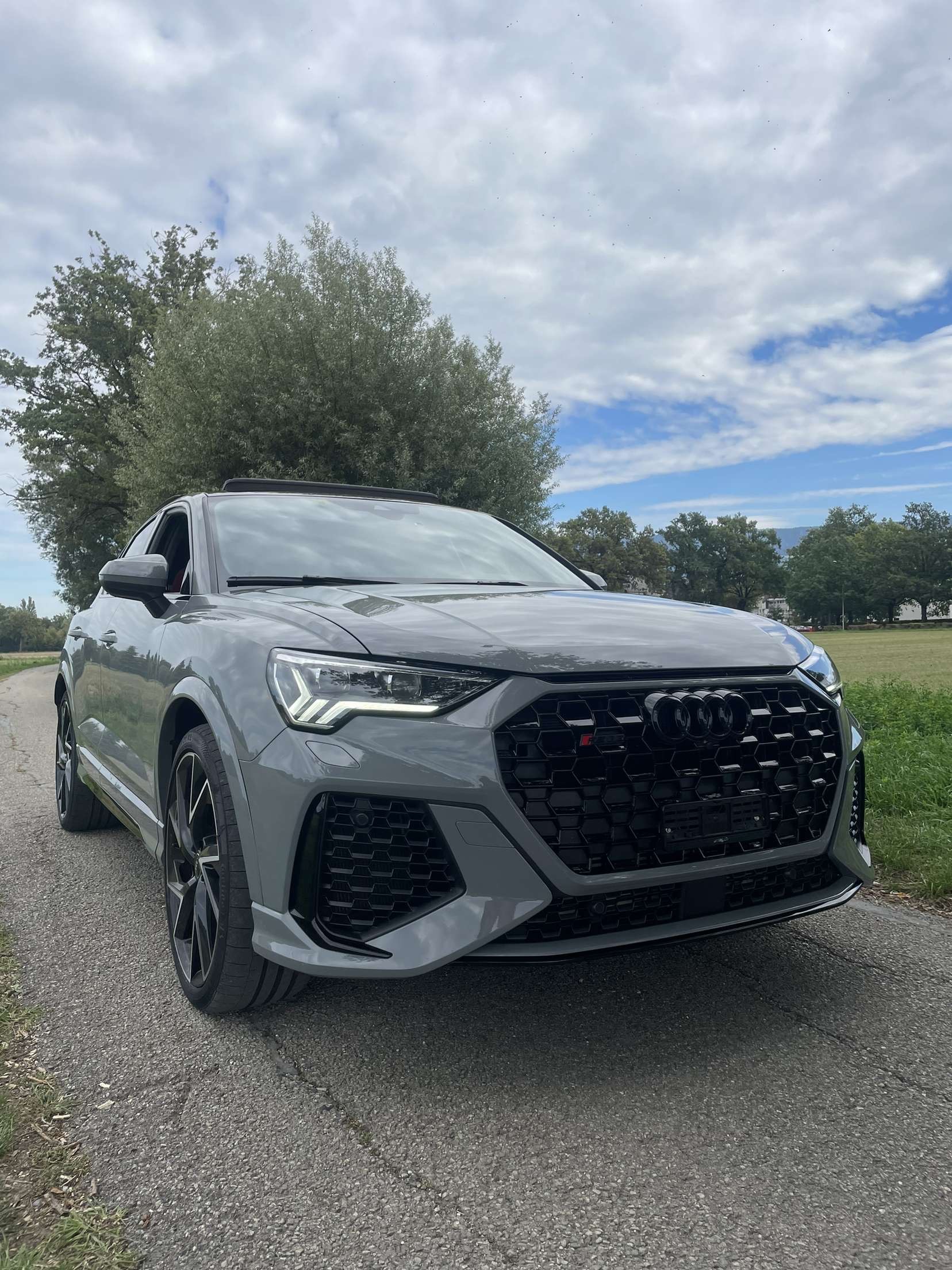 AUDI RS Q3 Sportback quattro S tronic-image-0