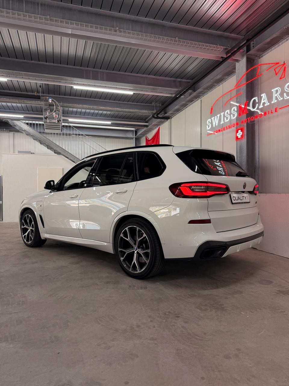 BMW X5 xDrive45e St.Moritz Limited Edition Steptronic-image-3