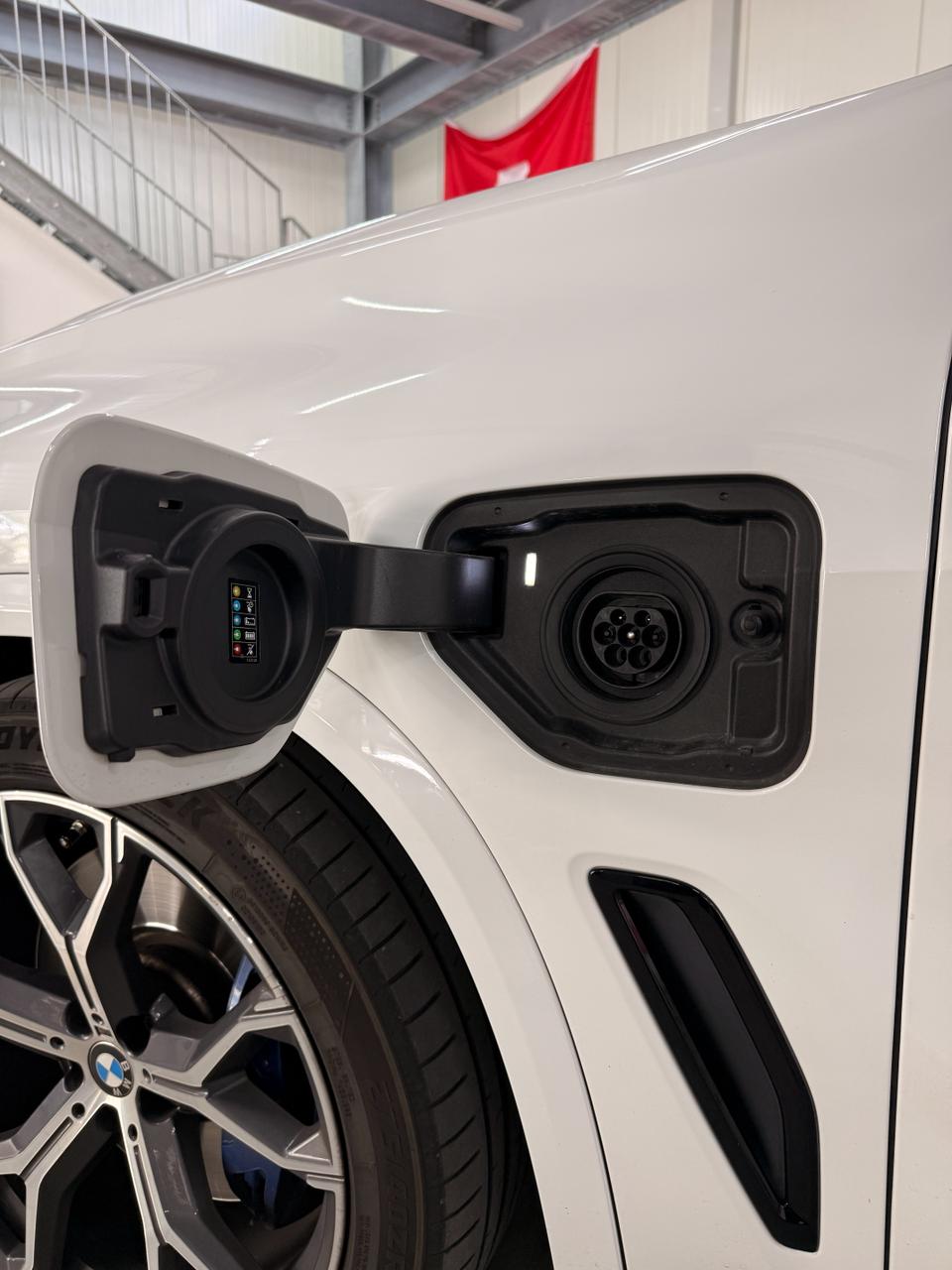 BMW X5 xDrive45e St.Moritz Limited Edition Steptronic-image-10