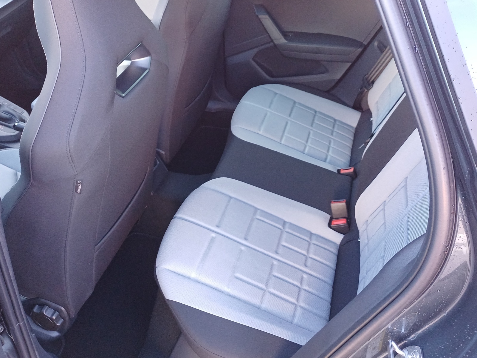 SEAT Arona 1.0 TSI Eco Move FR DSG-image-11