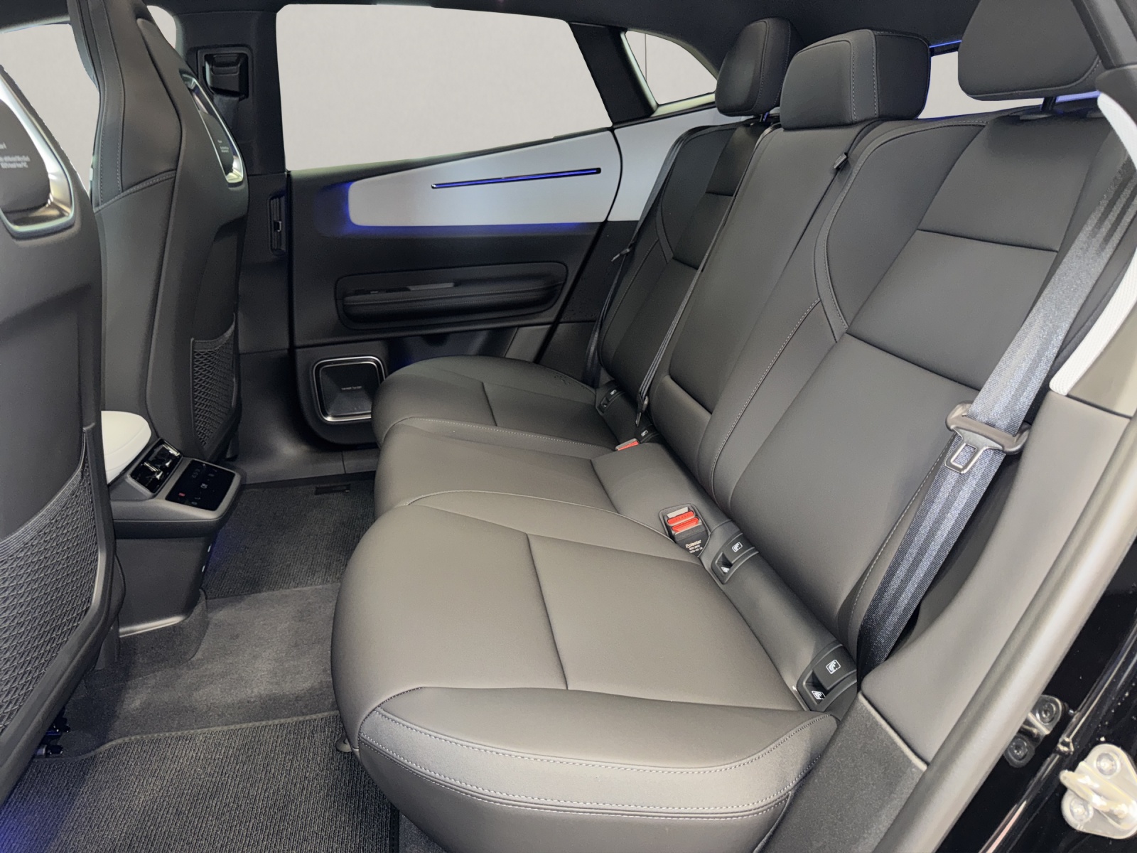 POLESTAR 4 Long Range Single Motor Prime-image-13