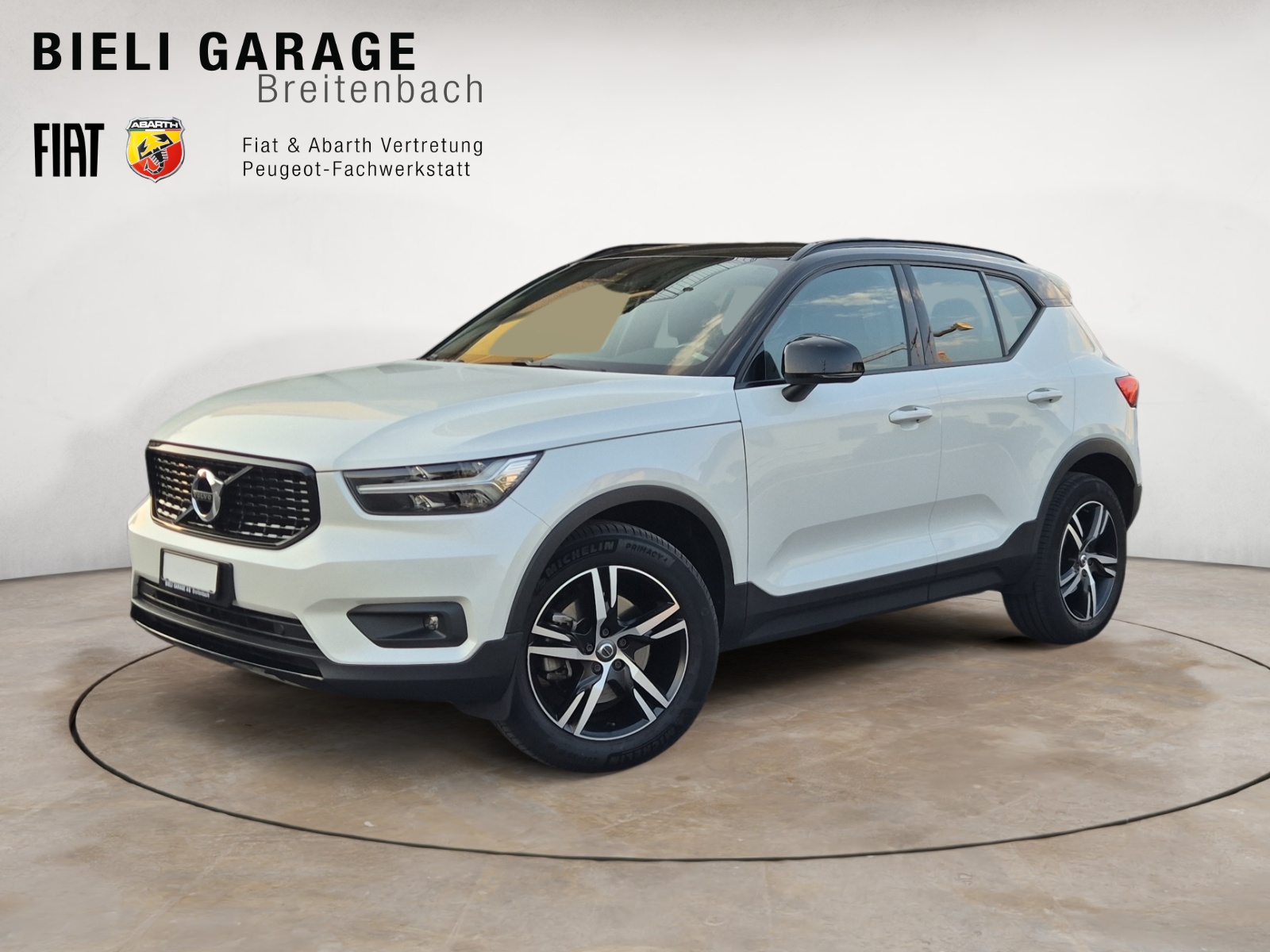 VOLVO XC40 T4 AWD R-Design Geartronic-image-0