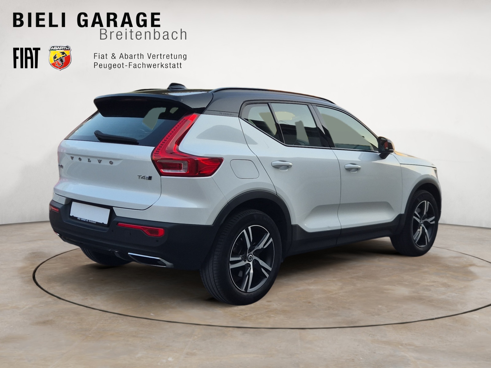 VOLVO XC40 T4 AWD R-Design Geartronic-image-3