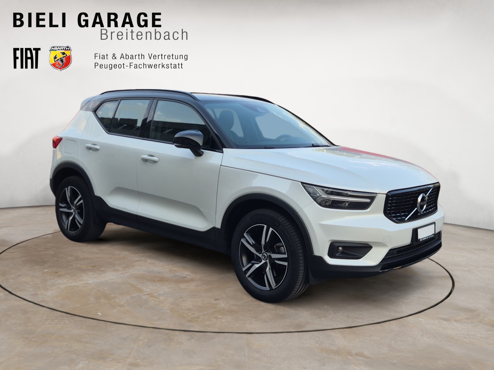 VOLVO XC40 T4 AWD R-Design Geartronic-image-4