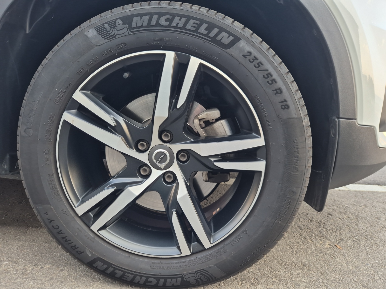 VOLVO XC40 T4 AWD R-Design Geartronic-image-9
