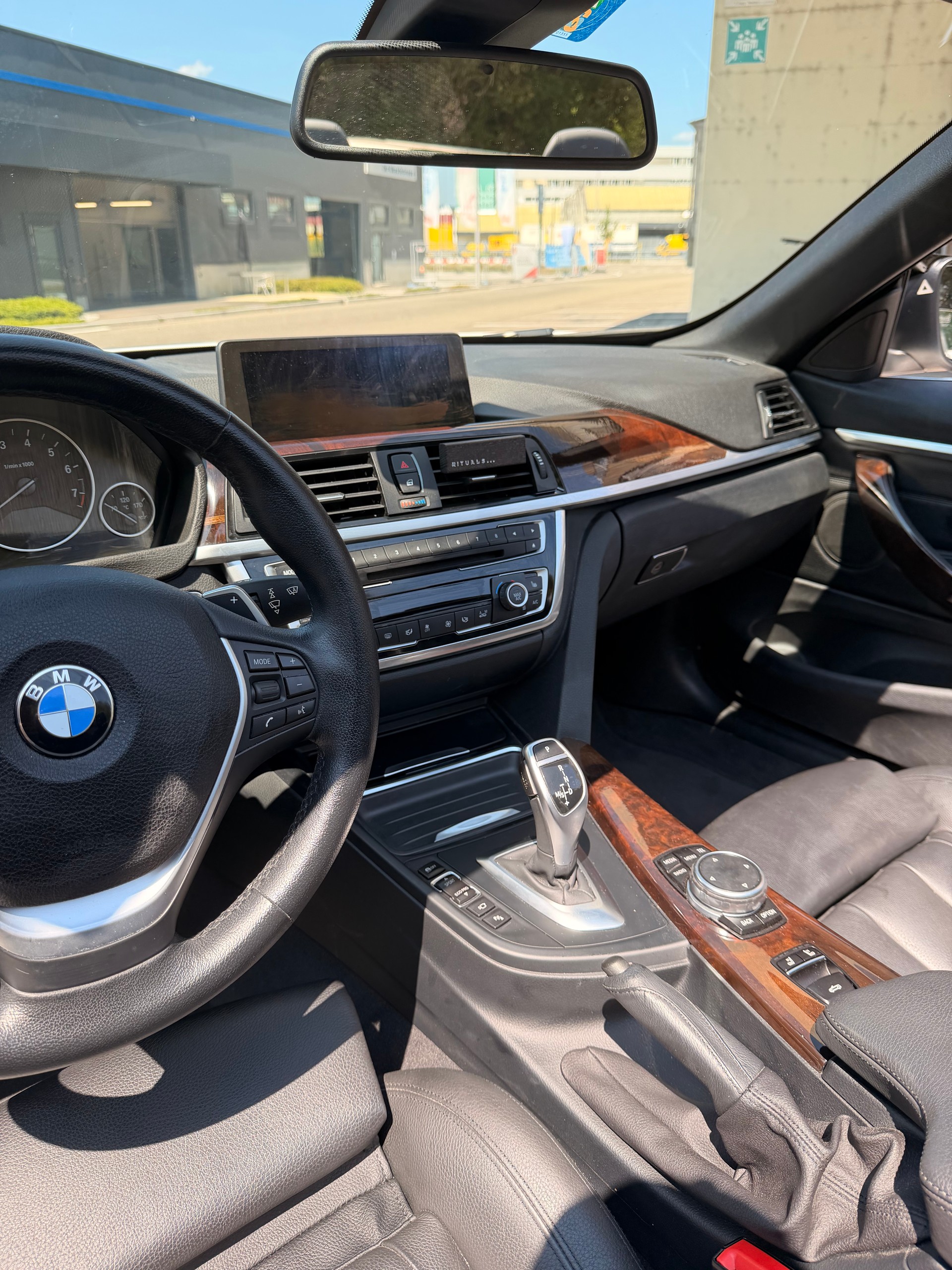 BMW 435i xDrive-image-8