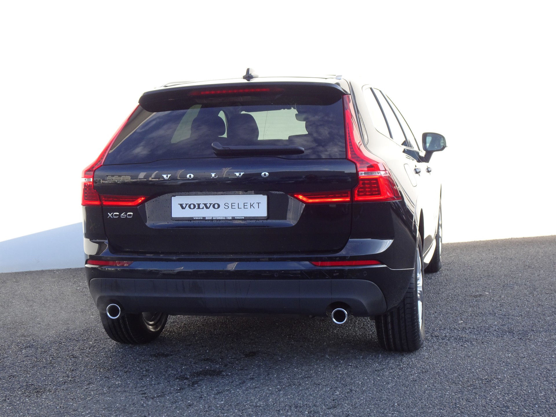 VOLVO XC60 2.0 T8 TE Momentum eAWD-image-4