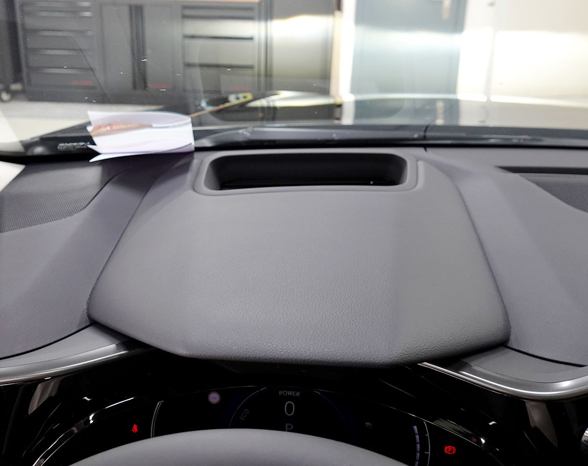 LEXUS NX 450h+ E-FOUR Comfort-image-16