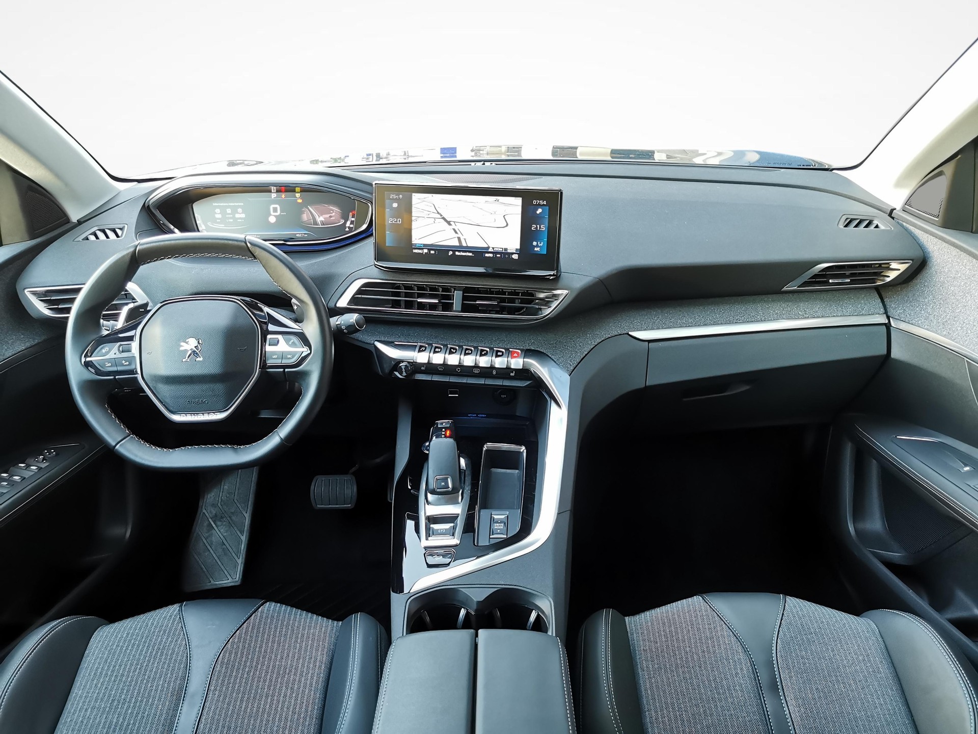 PEUGEOT 3008 1.2 PureTech Allure Pack-image-3