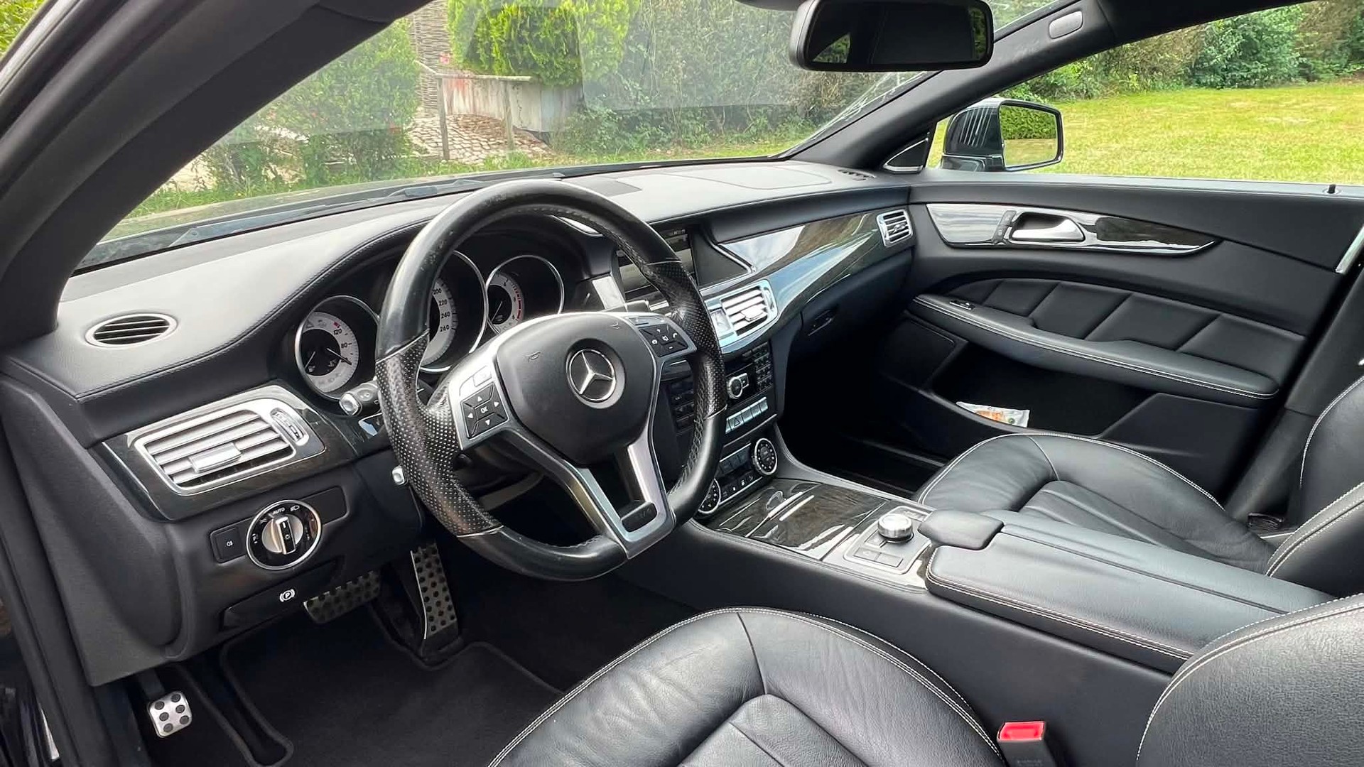 MERCEDES-BENZ CLS 350 CDI Executive 4matic-image-4