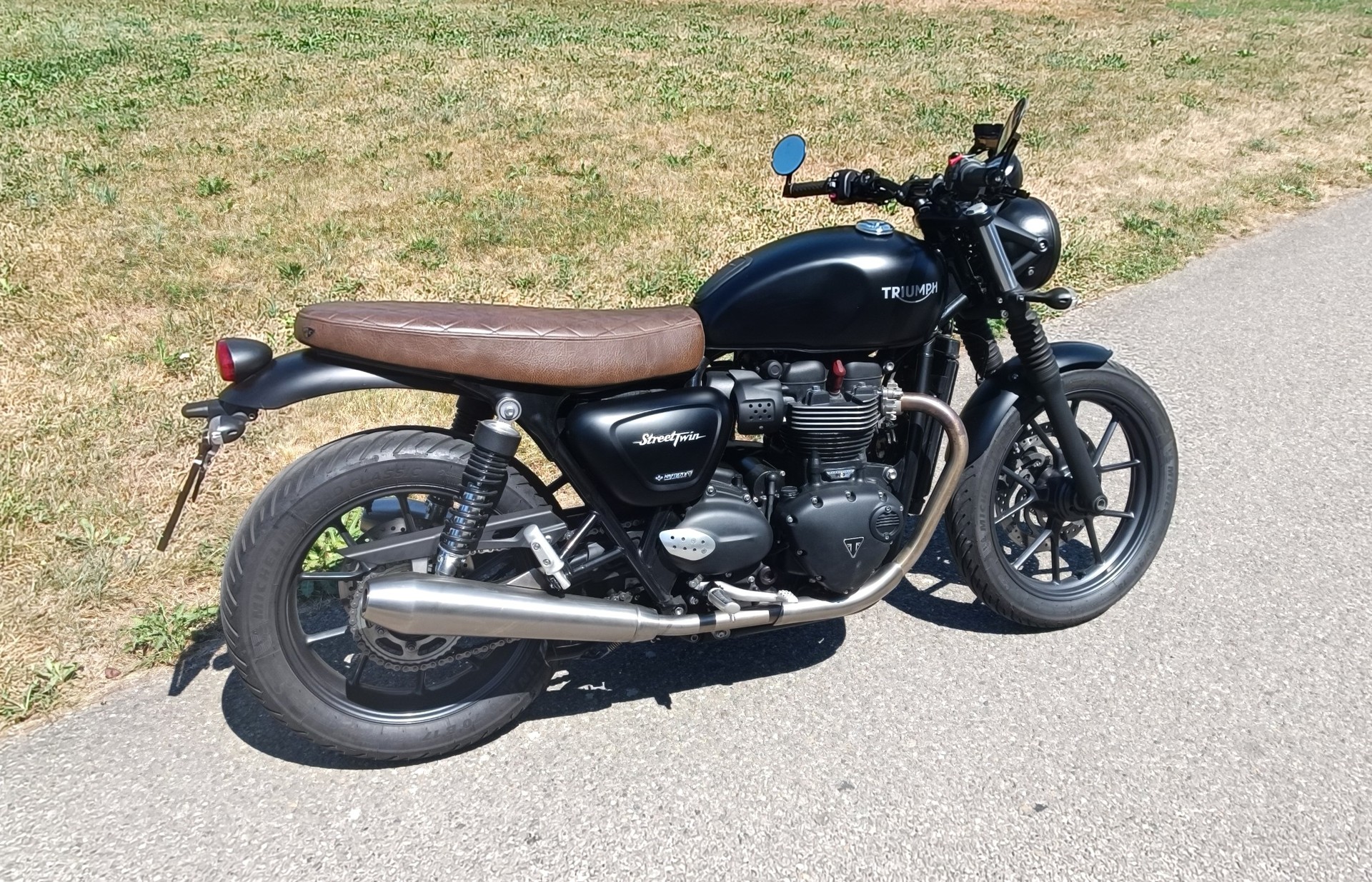TRIUMPH Street Twin 900 i (35kW)-image-2