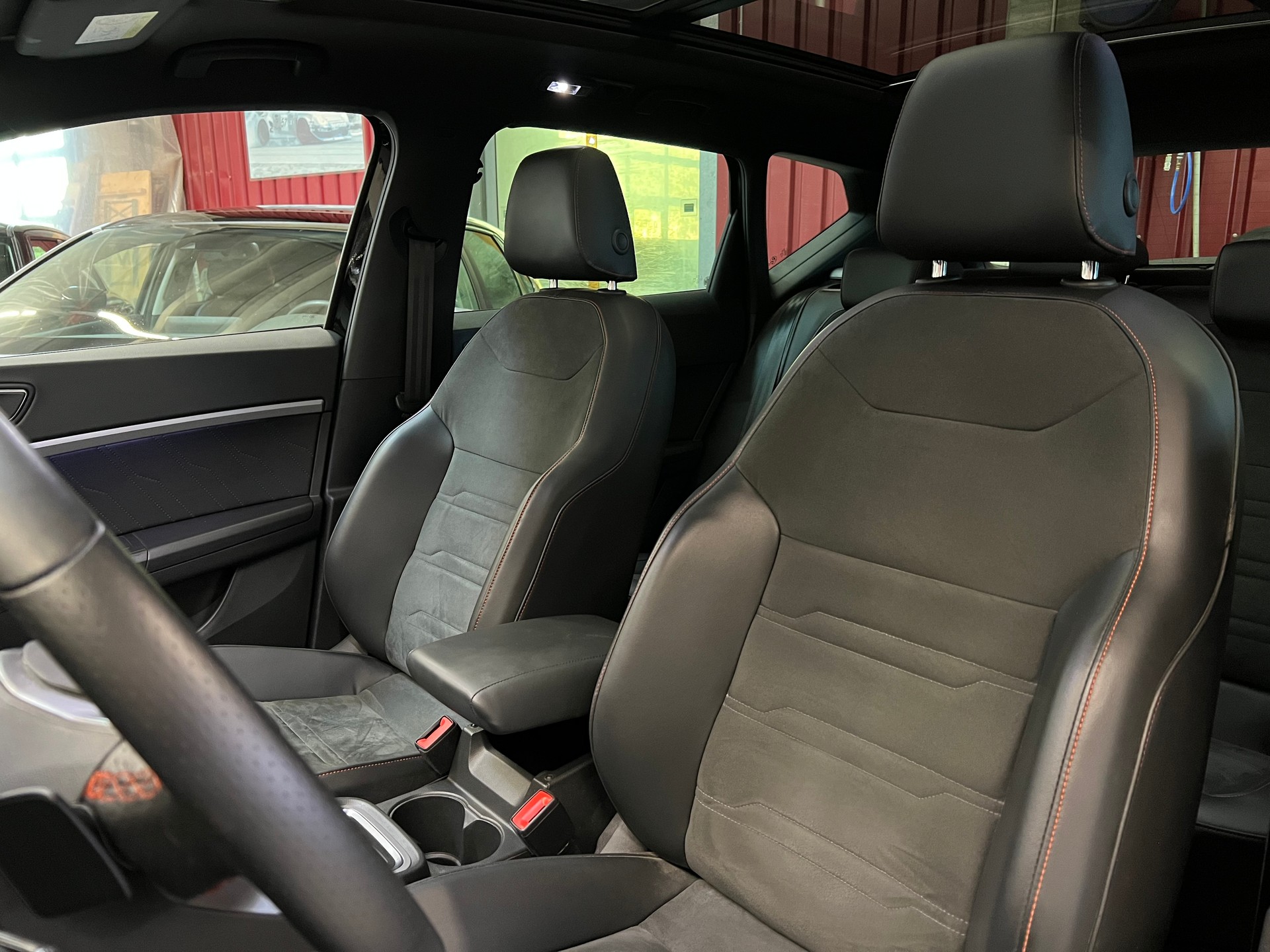 SEAT Ateca 2.0 TSI Hola FR 4Drive DSG-image-4