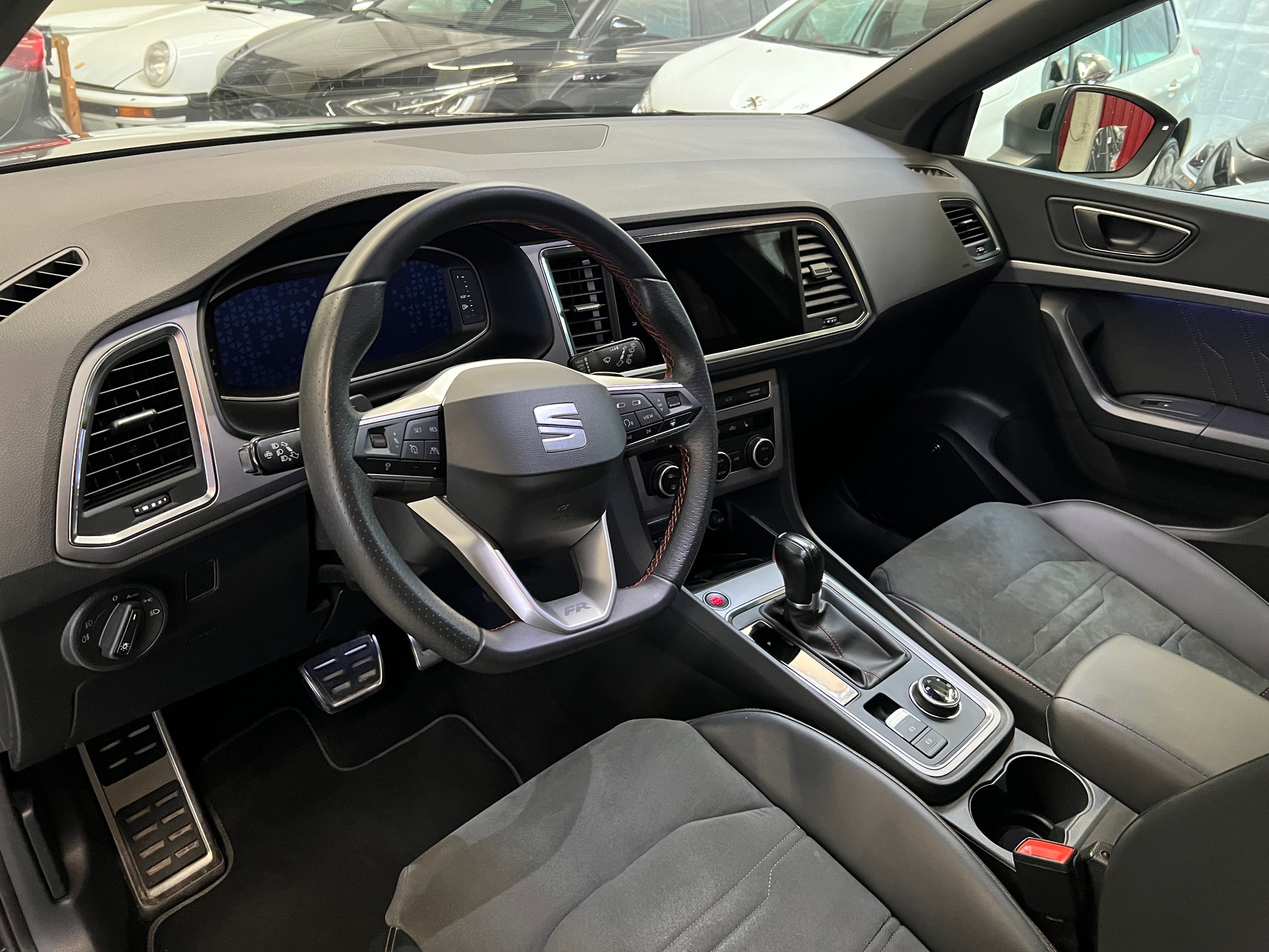 SEAT Ateca 2.0 TSI Hola FR 4Drive DSG-image-6