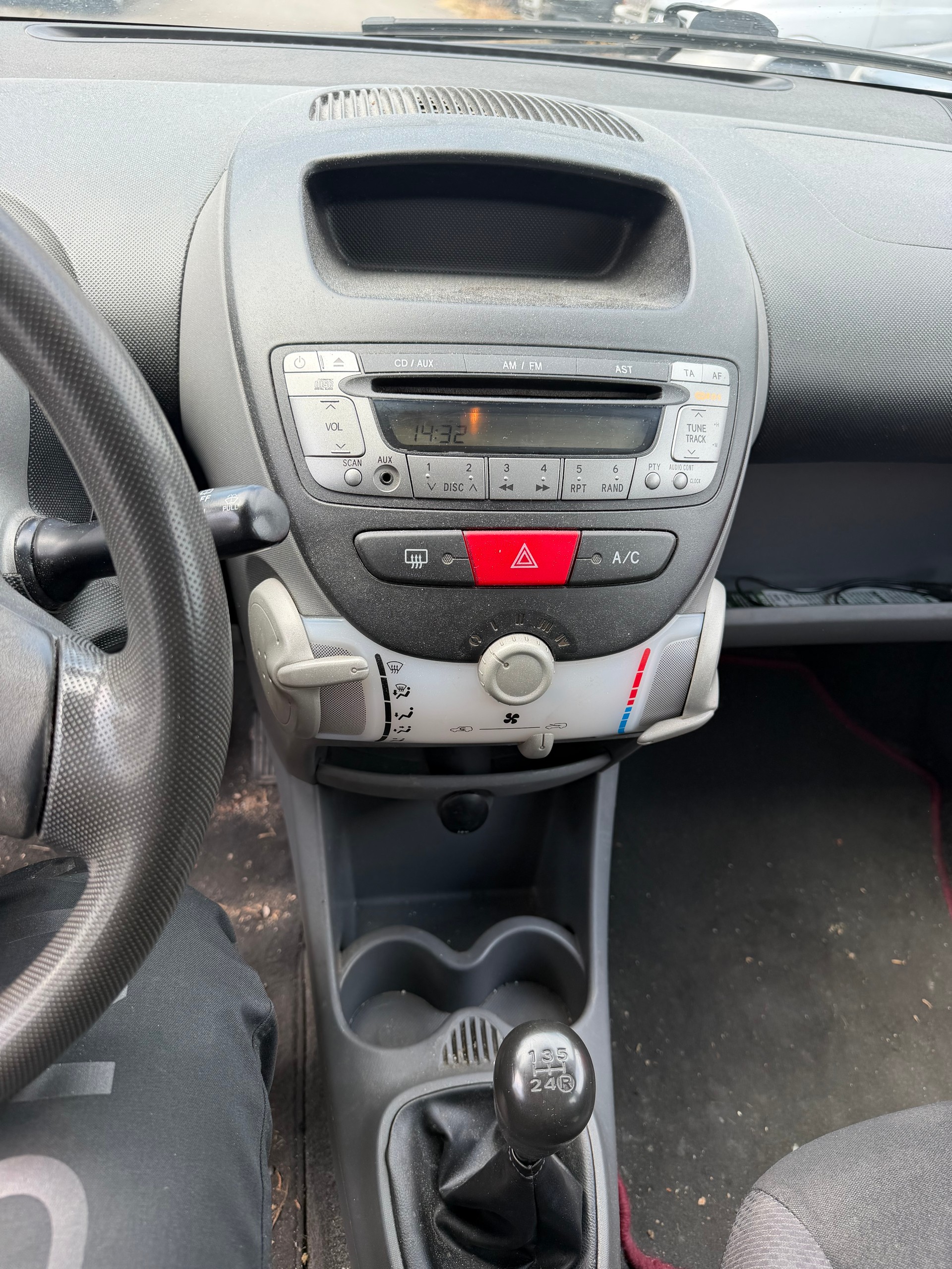 TOYOTA Aygo 1.0 blue MultiMode-image-9