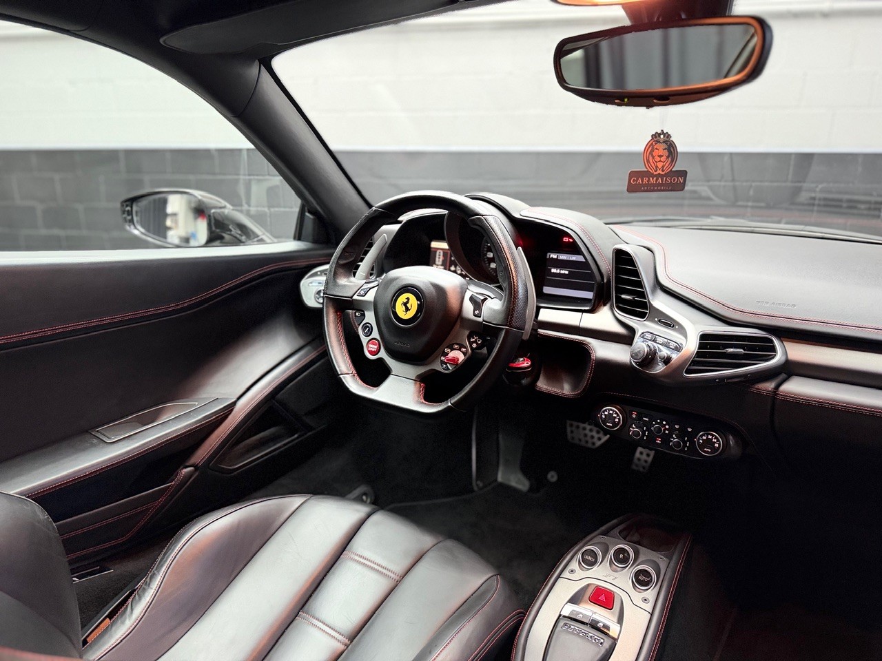 FERRARI 458 Italia 4.5 V8 Black Beast-image-16