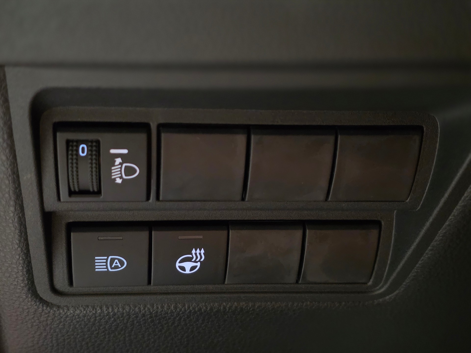TOYOTA Yaris 1.5 e-CVT Teamplayer-image-13