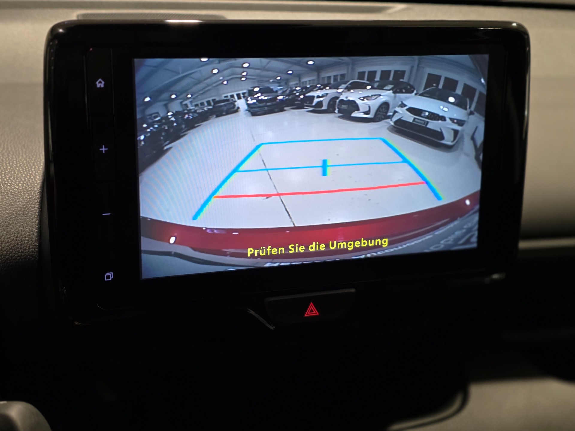 TOYOTA Yaris 1.5 e-CVT Teamplayer-image-10
