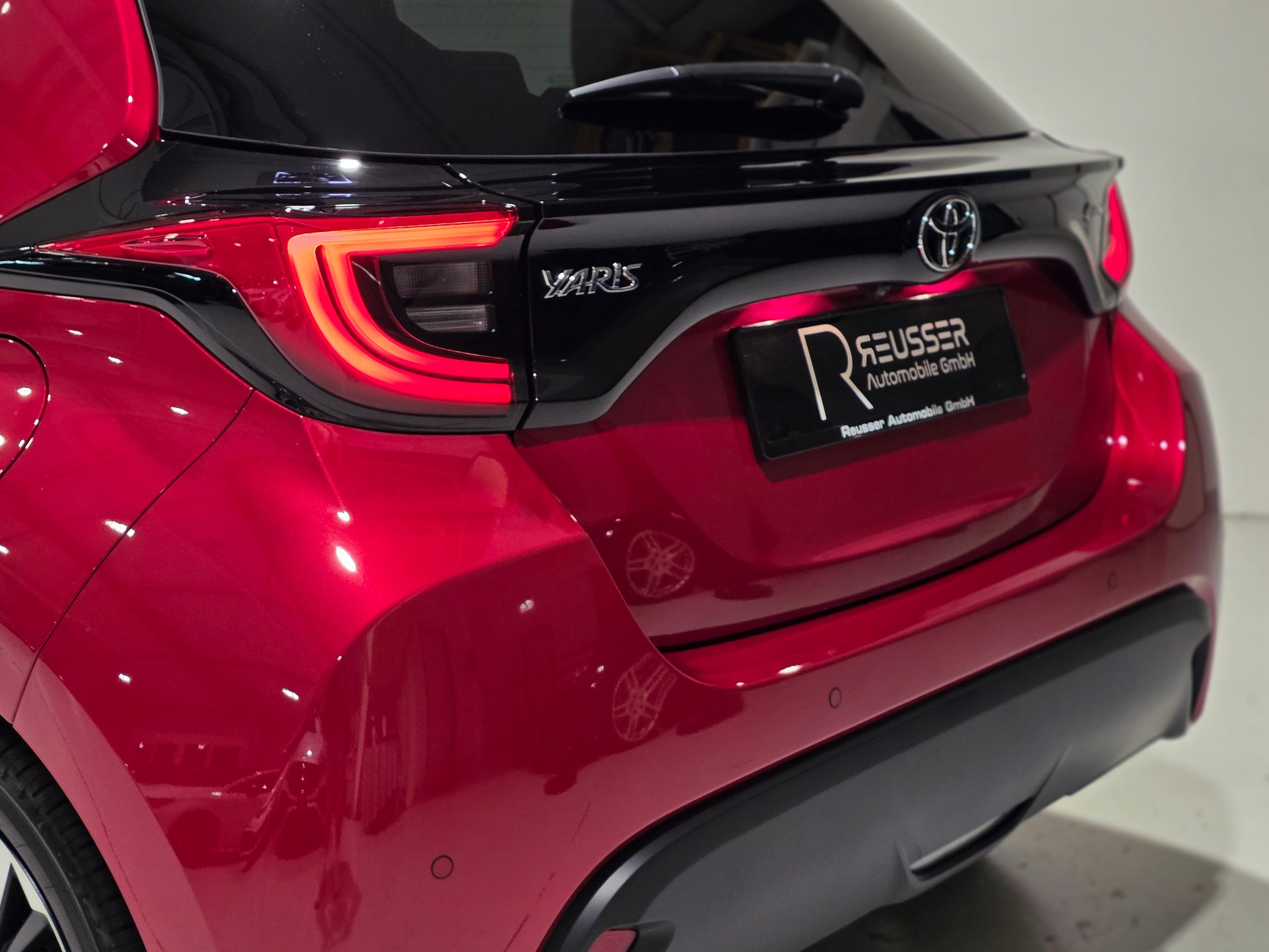 TOYOTA Yaris 1.5 e-CVT Teamplayer-image-19
