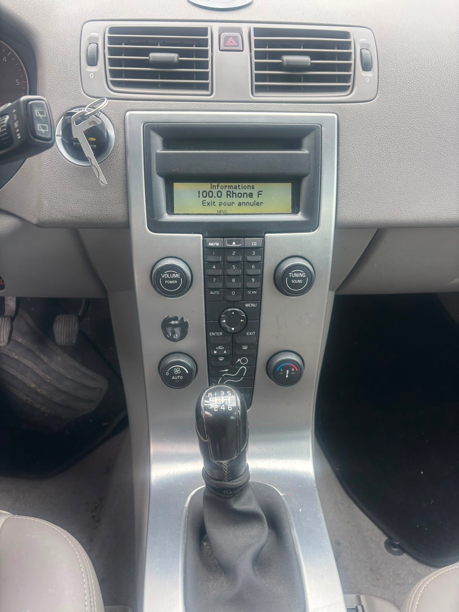 VOLVO V50 2.0D Summum-image-4