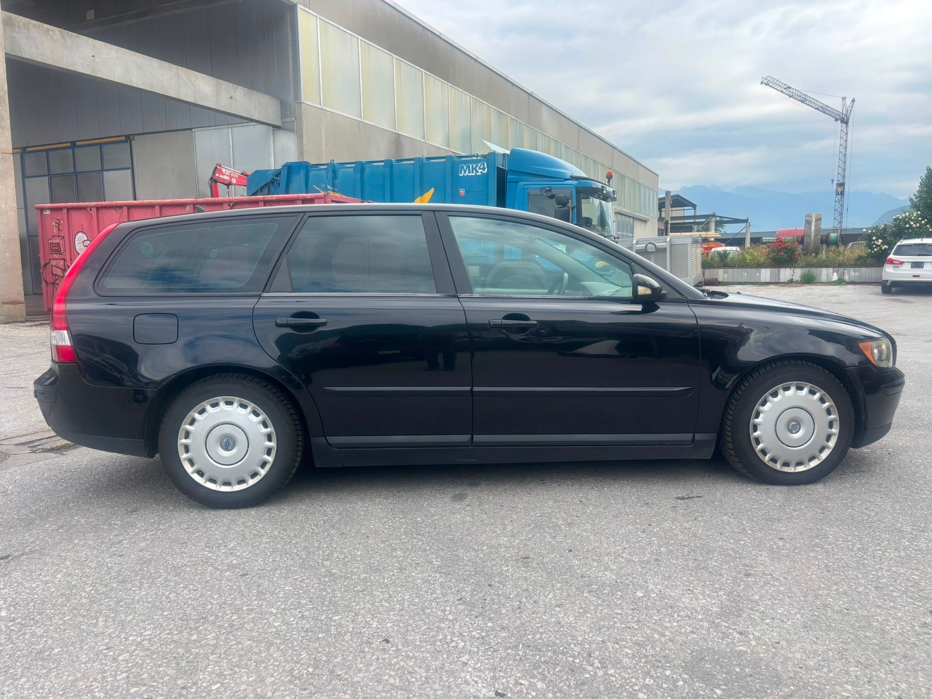 VOLVO V50 2.0D Summum-image-1