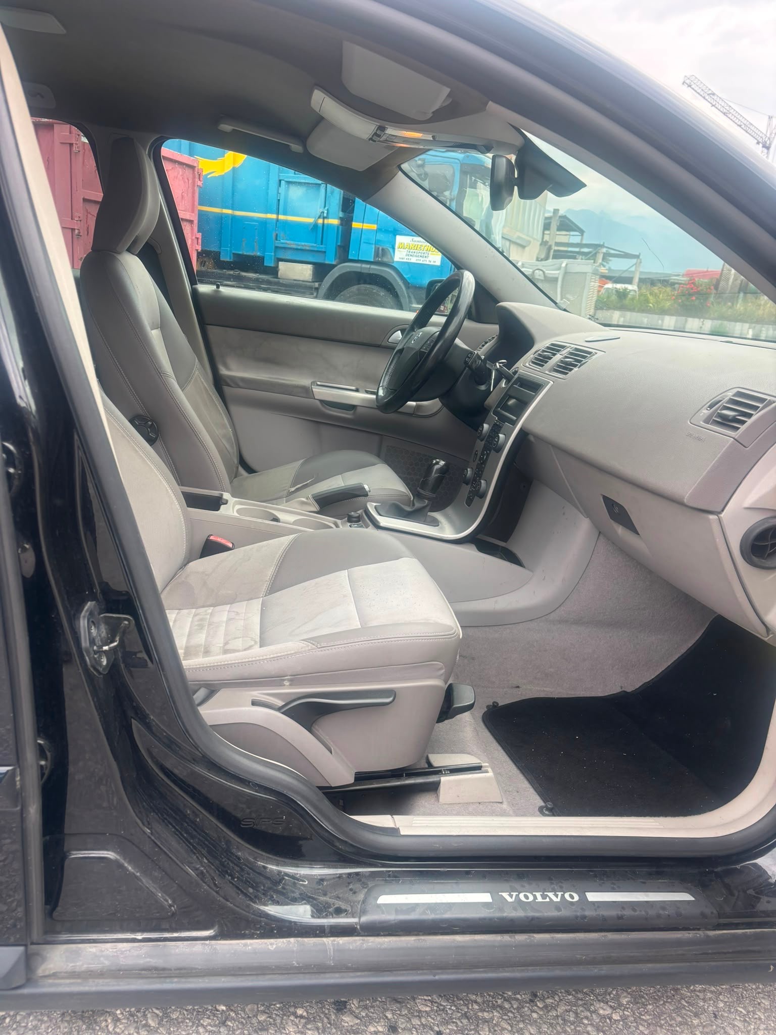VOLVO V50 2.0D Summum-image-6