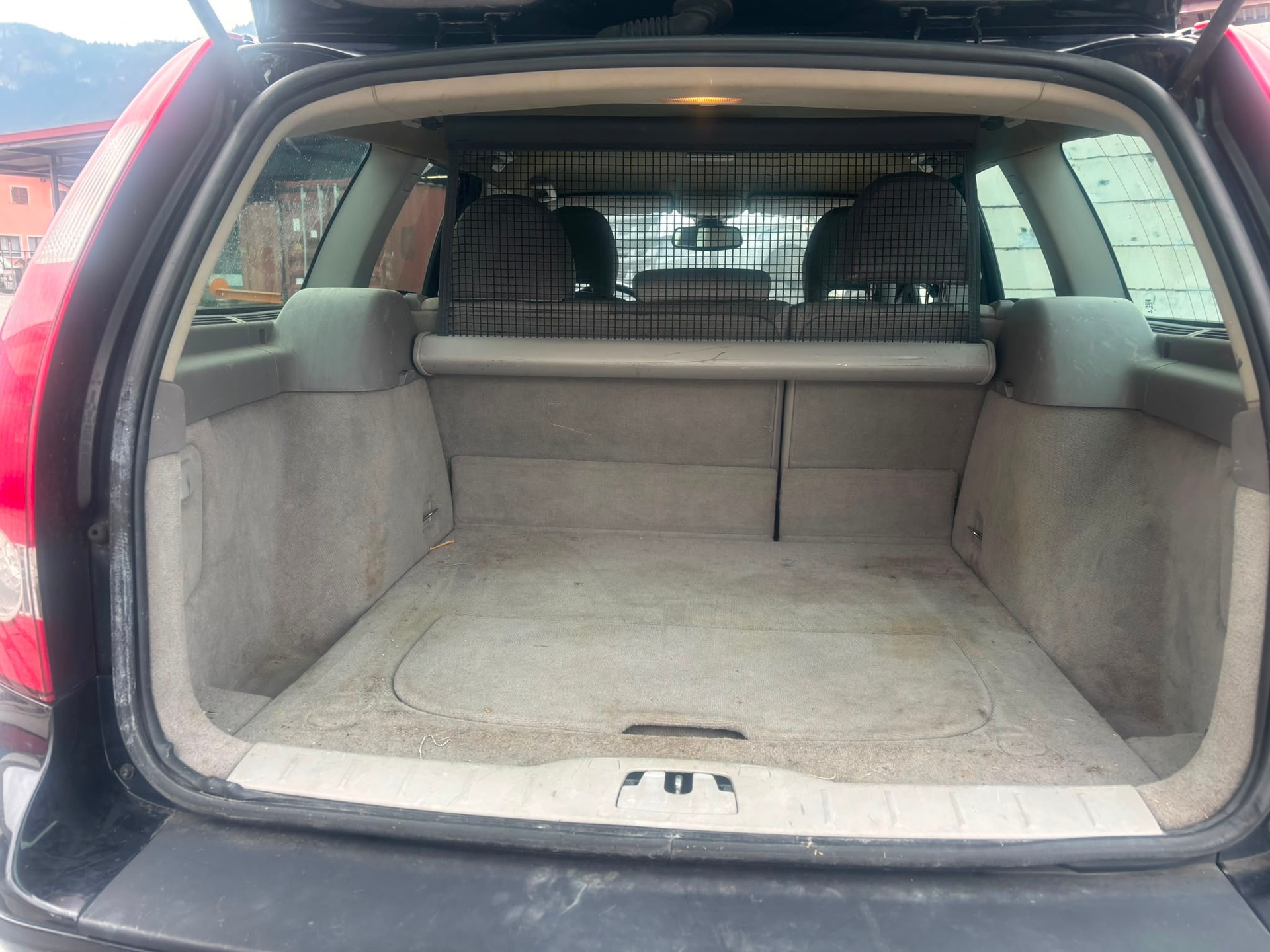 VOLVO V50 2.0D Summum-image-8