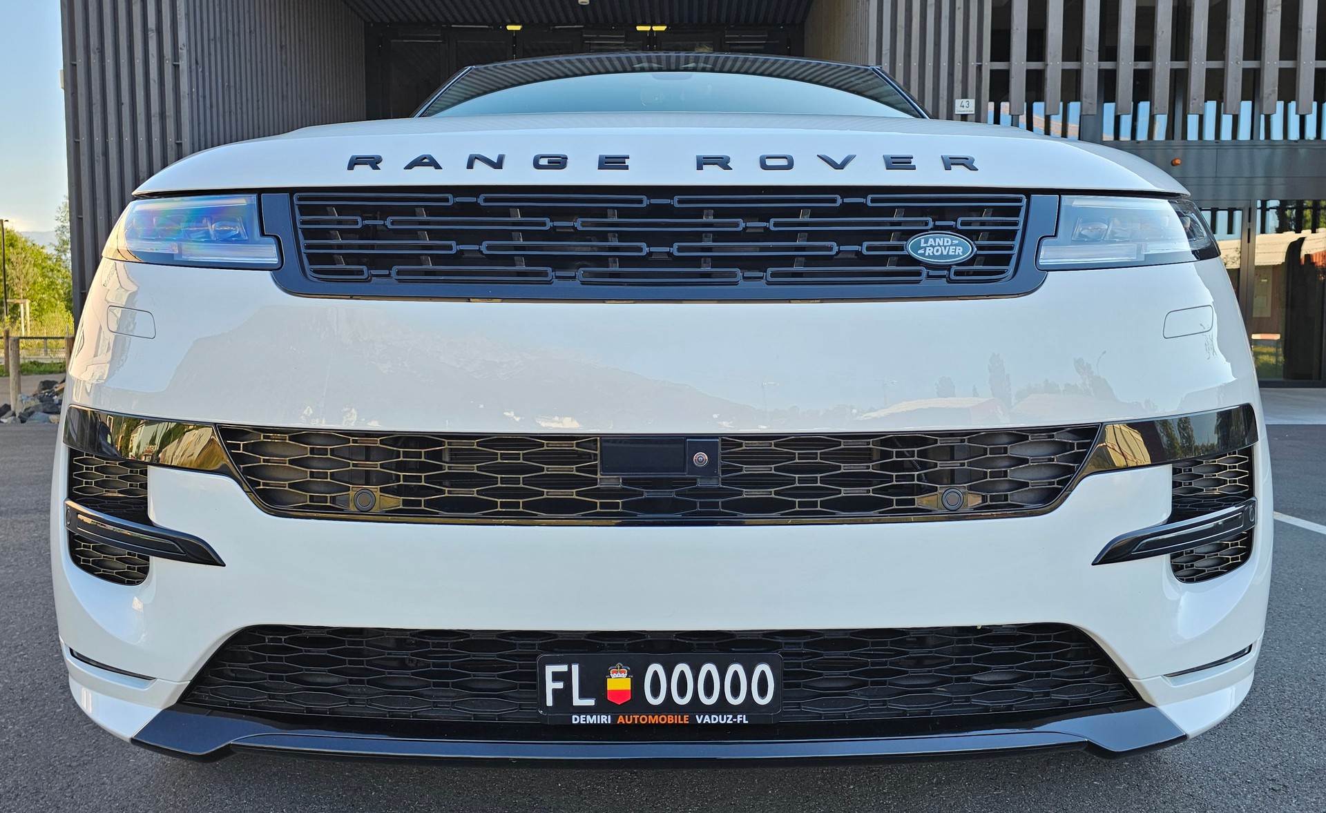 LAND ROVER RANGE ROVER SPORT-image-7