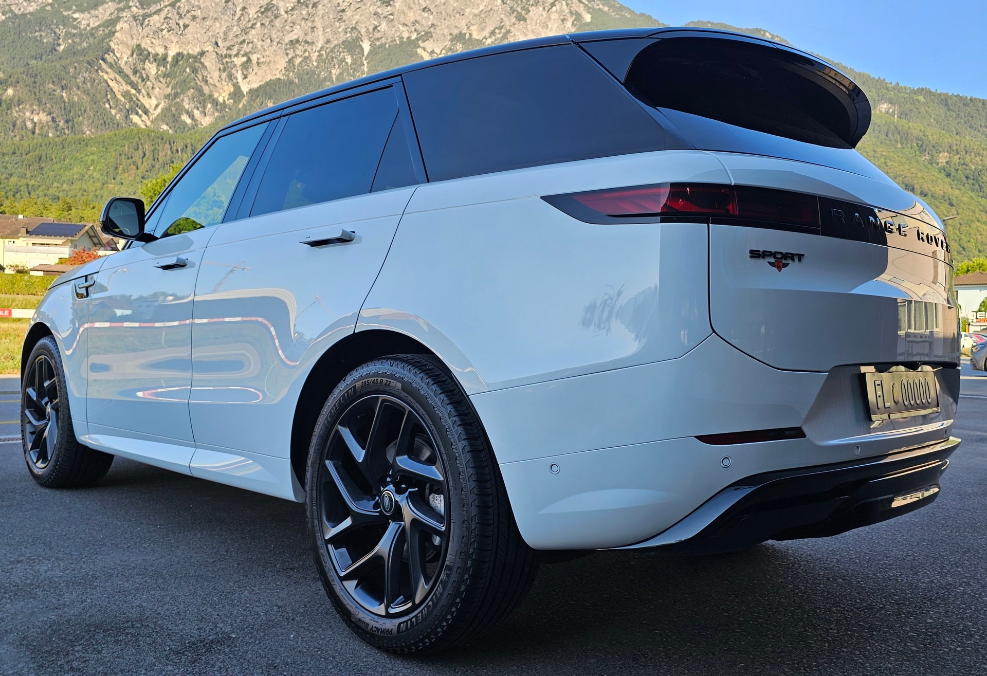 LAND ROVER RANGE ROVER SPORT-showroom-element-2