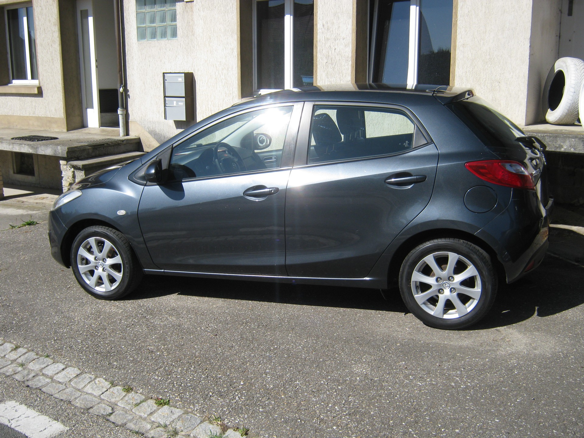 MAZDA 2 1.3i 16V Exclusive-image-2