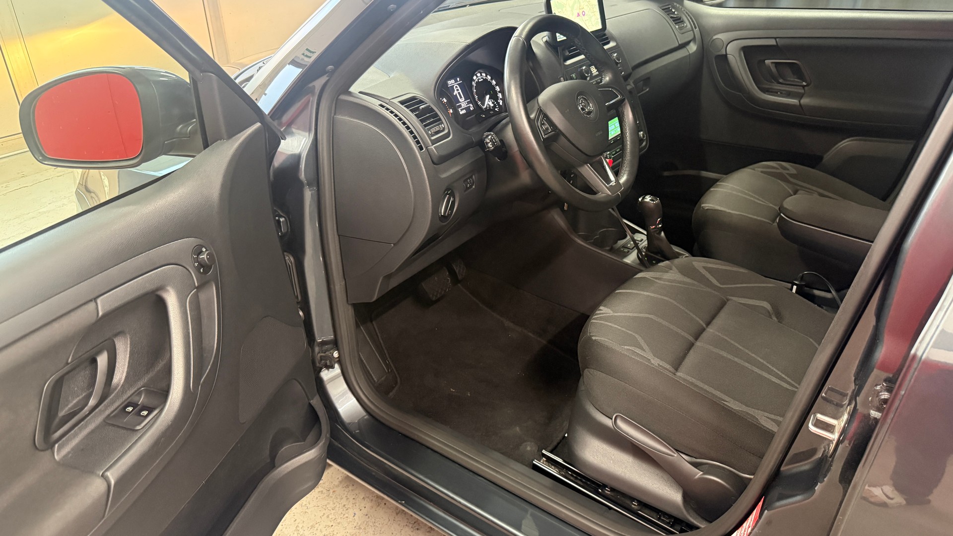 SKODA Fabia 1.2 TSI Ambition Plus DSG, frisch ab MFK, aus 1 Hand Servicgepflegt, 1 Jahre oder 20000km Garantie-image-10
