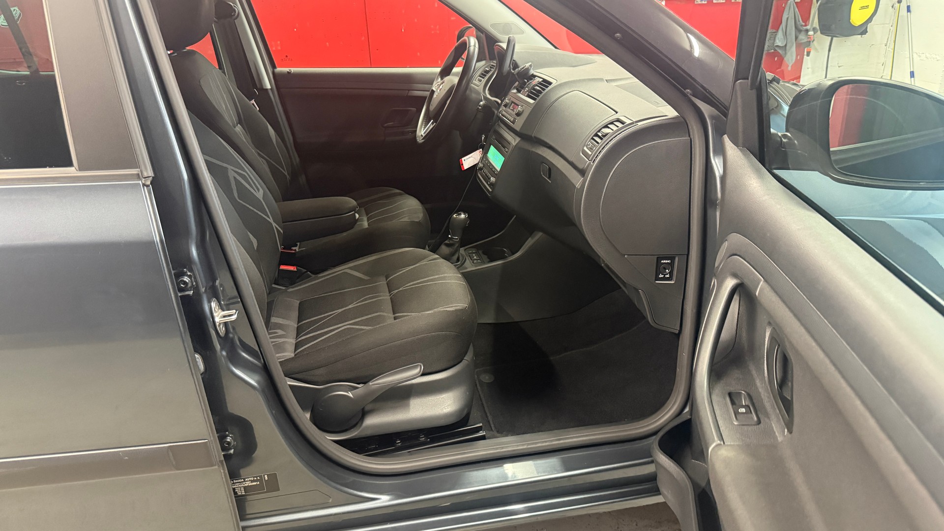 SKODA Fabia 1.2 TSI Ambition Plus DSG, frisch ab MFK, aus 1 Hand Servicgepflegt, 1 Jahre oder 20000km Garantie-image-15