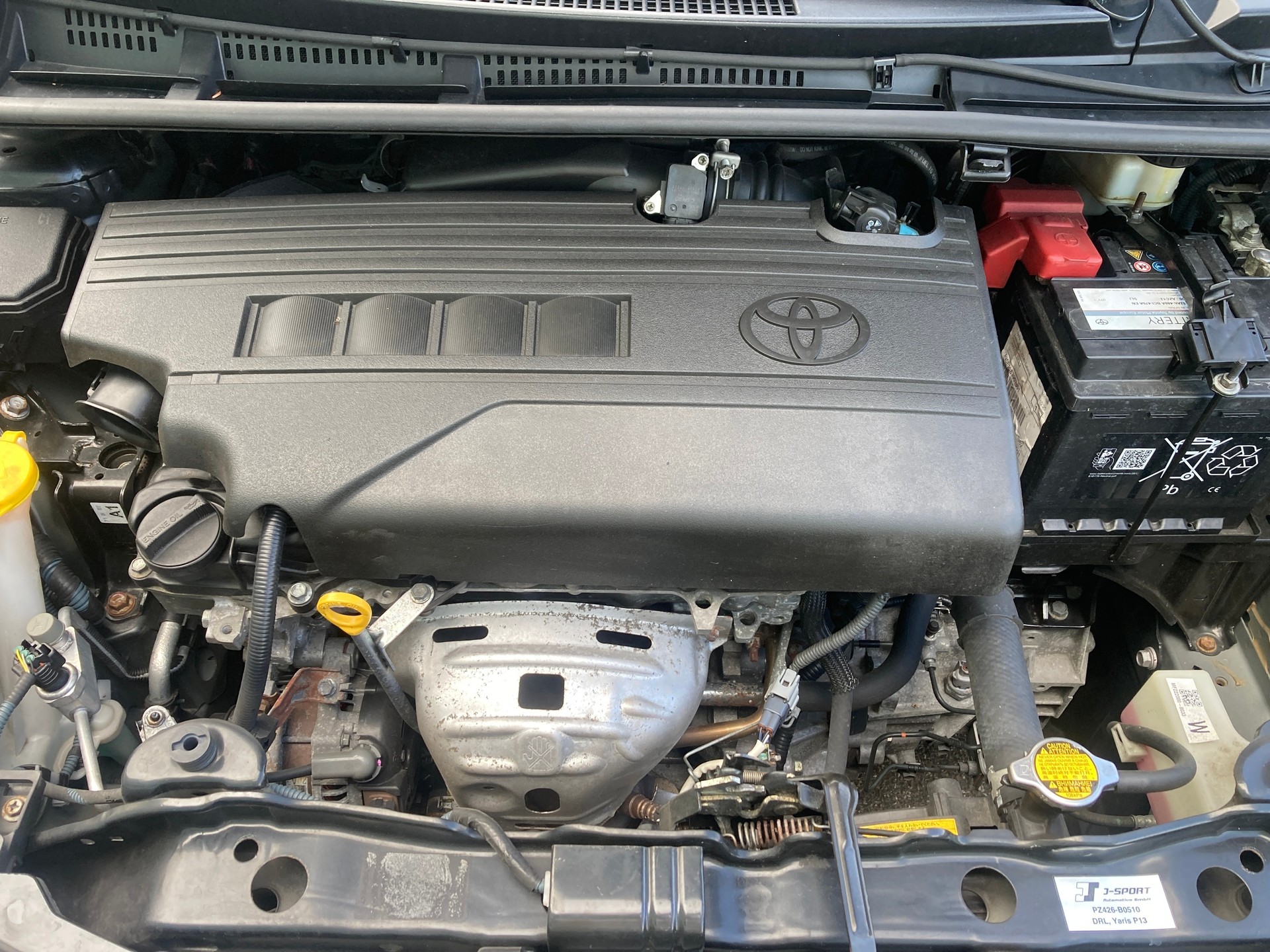 TOYOTA Yaris 1.33 Style-image-14