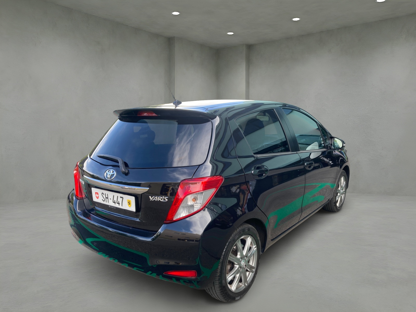 TOYOTA Yaris 1.33 Style-image-5