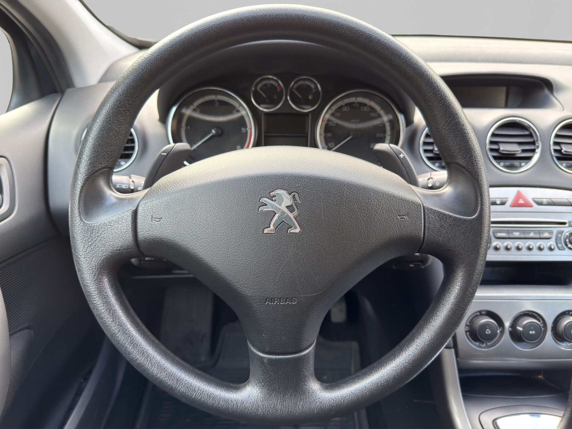 PEUGEOT 308 SW 1.6 HDI Access EGS6-image-9