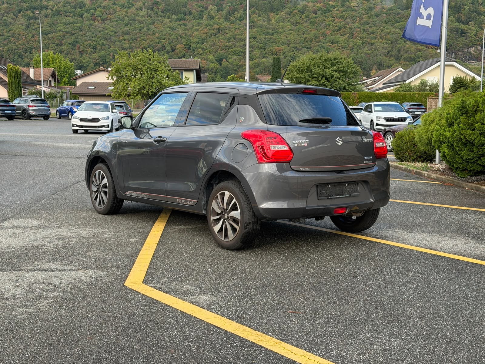 SUZUKI Swift 1.2i 16V SHVS Piz Sulai Top Hybrid Allgri4x4-image-2
