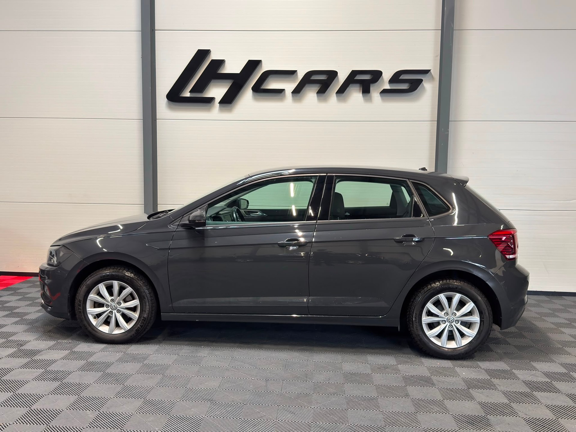 VW Polo 1.6 TDI 95 Highline Facelift-image-1